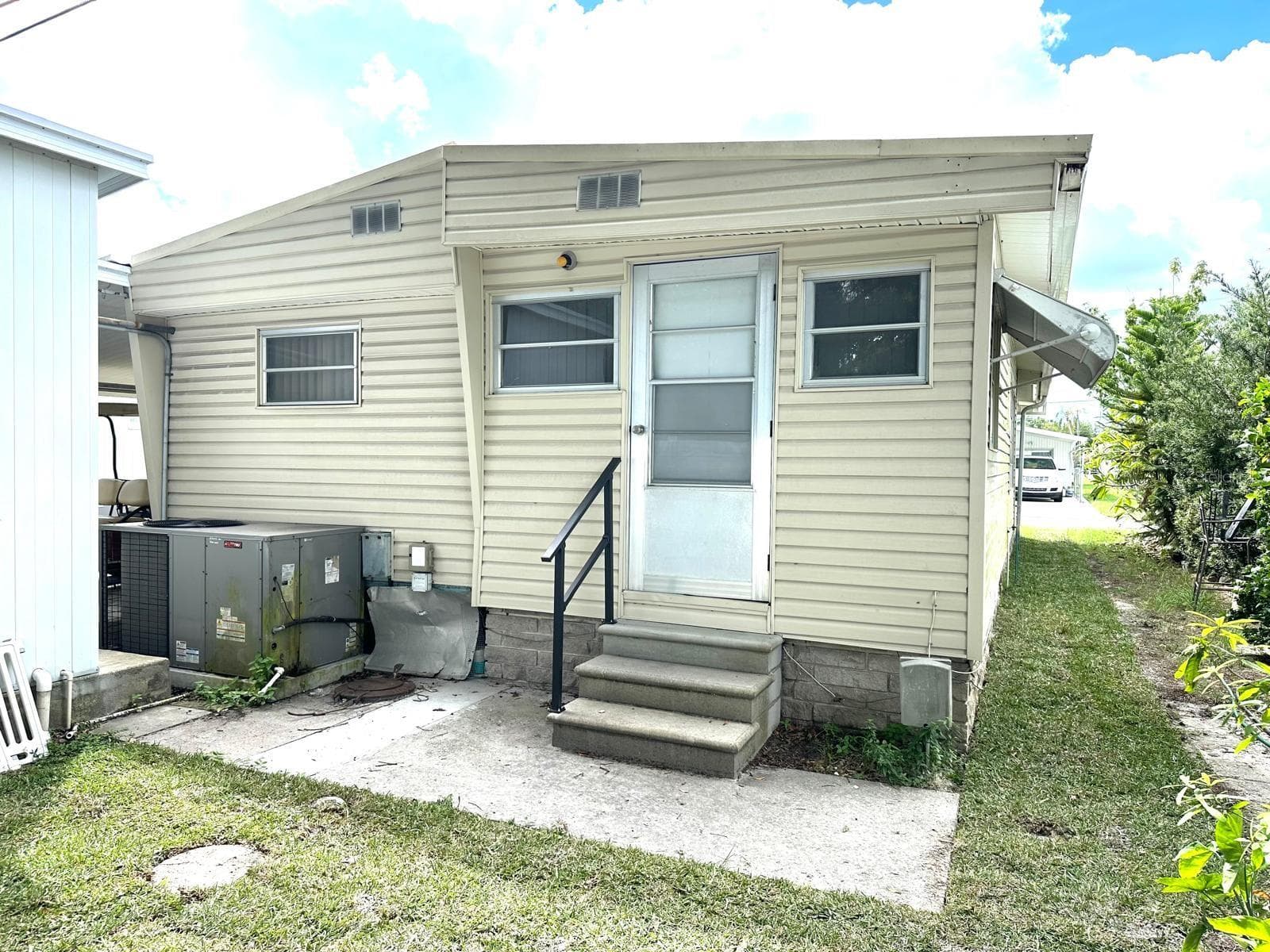 Mobile Home at 5881 29TH WAY N #6, ST PETERSBURG, photo 7 of 39