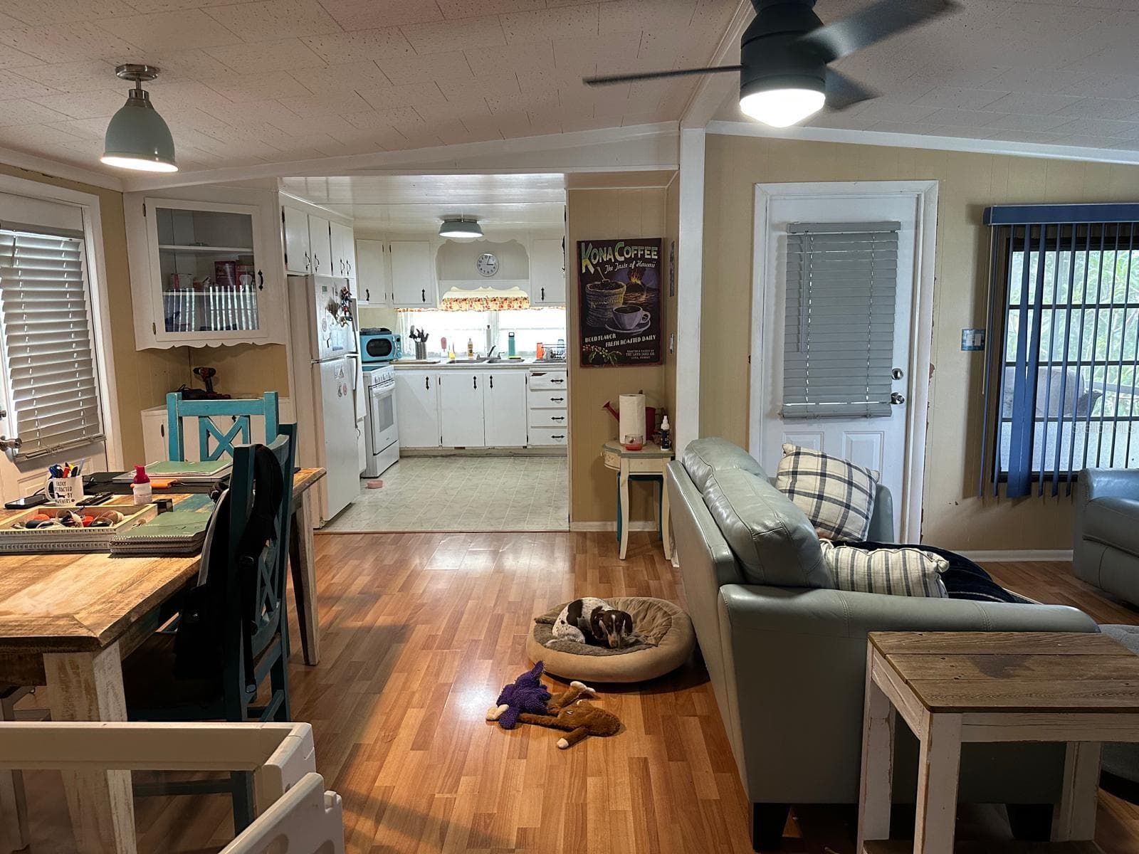 Mobile Home at 5881 29TH WAY N #6, ST PETERSBURG, photo 12 of 39