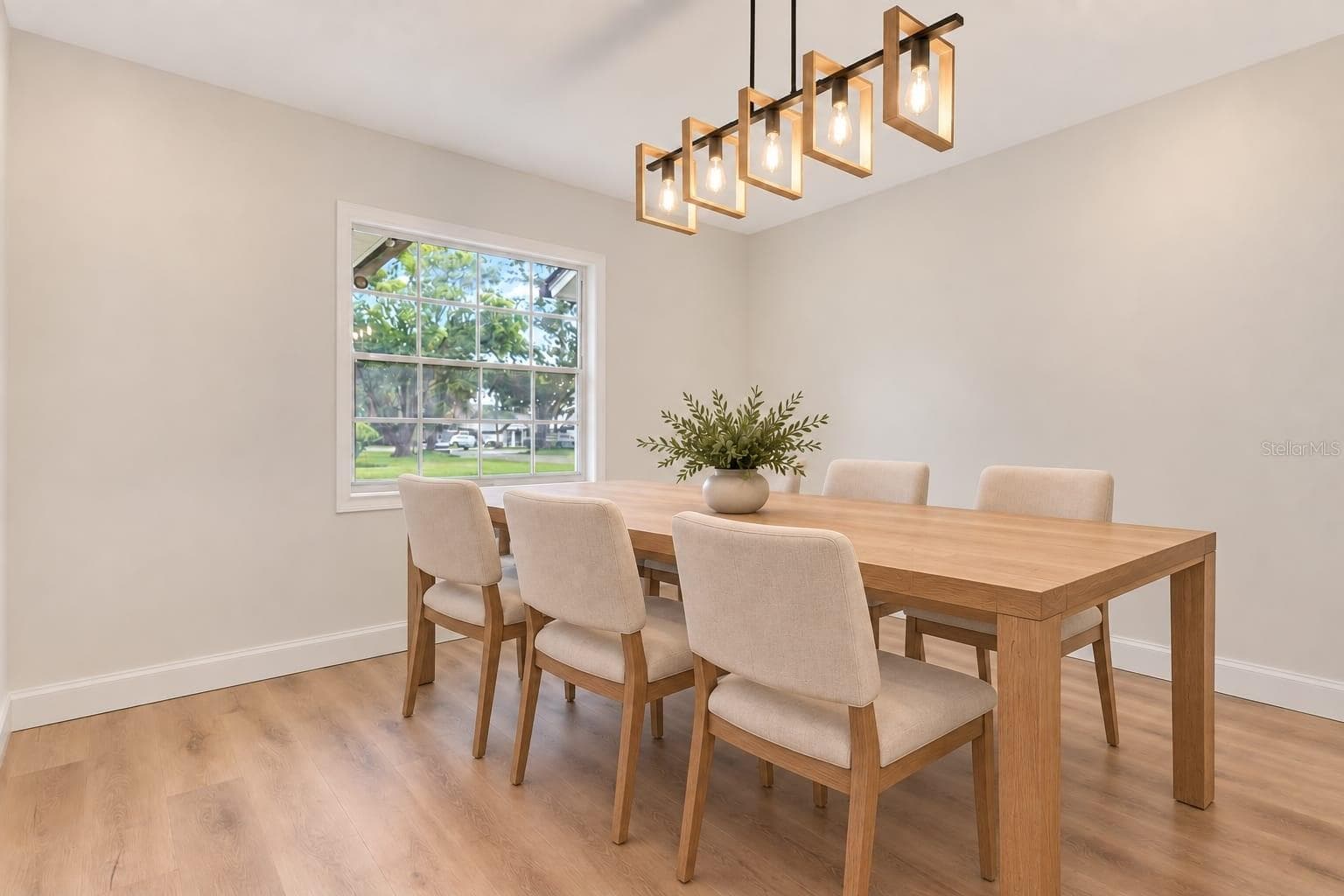 Single Family Residence at 2494 CASTLEWOOD RD, MAITLAND, photo 10 of 52