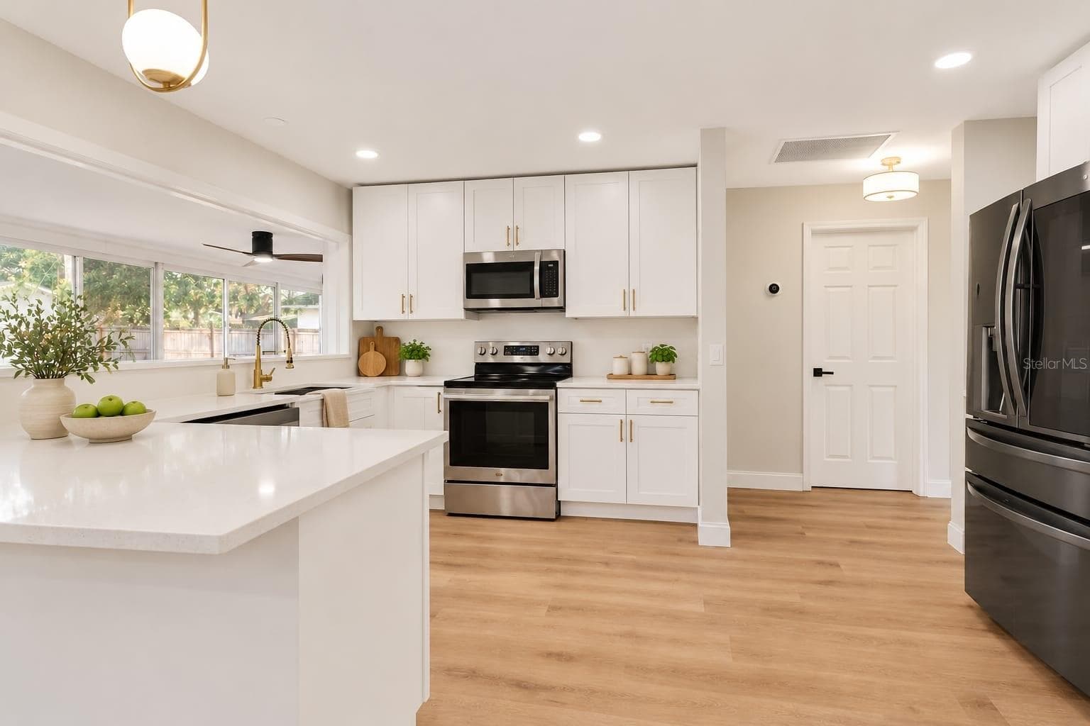 Single Family Residence at 2494 CASTLEWOOD RD, MAITLAND, photo 19 of 52