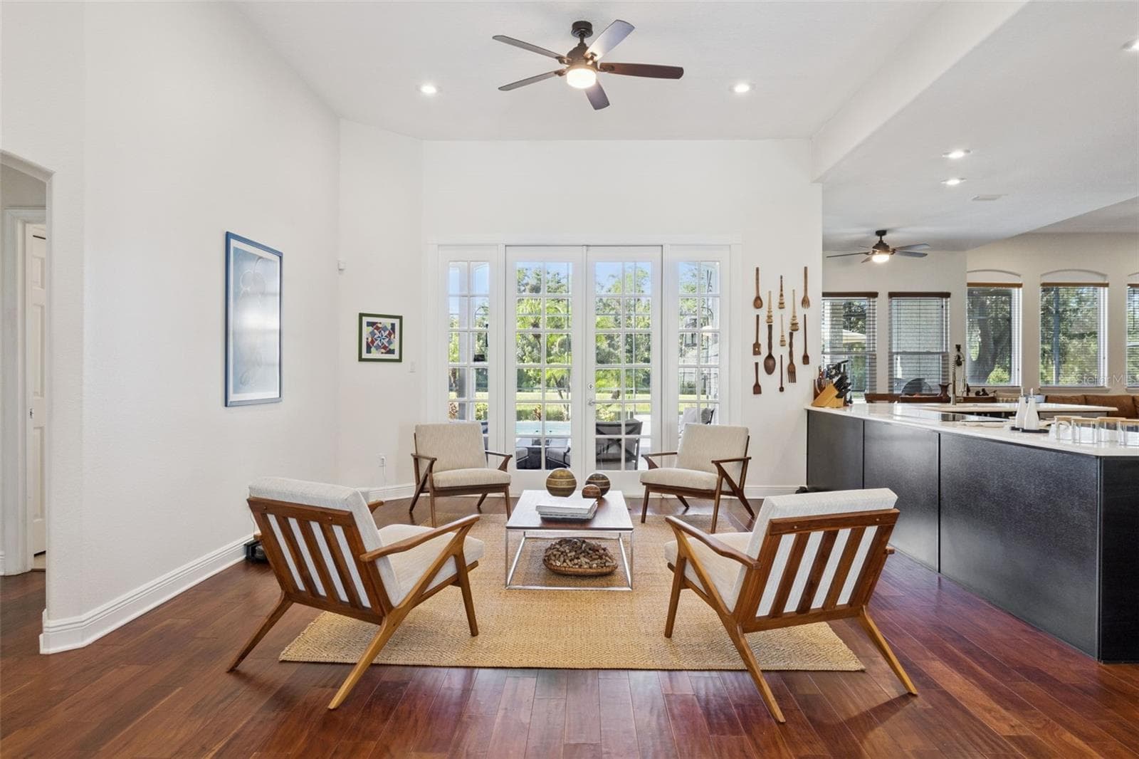Welcoming Living Room. - 3832 HUNTERS ISLE DR, ORLANDO