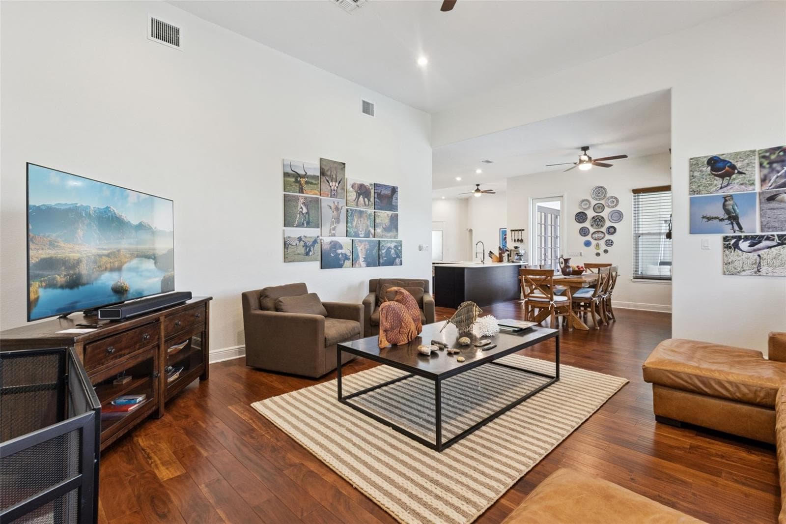 Welcoming family room off Kitchen. - 3832 HUNTERS ISLE DR, ORLANDO