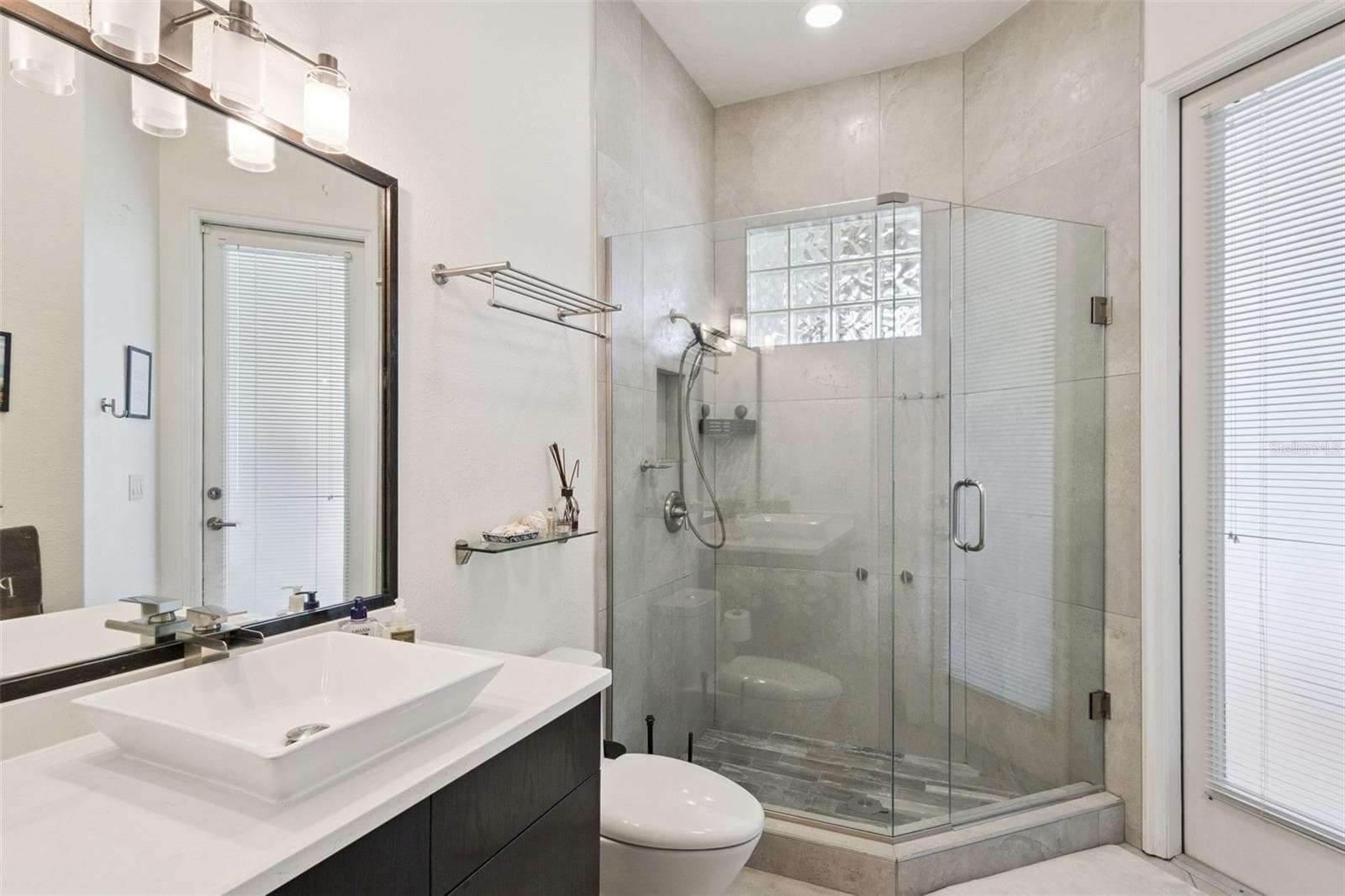 Pool Bath. - 3832 HUNTERS ISLE DR, ORLANDO