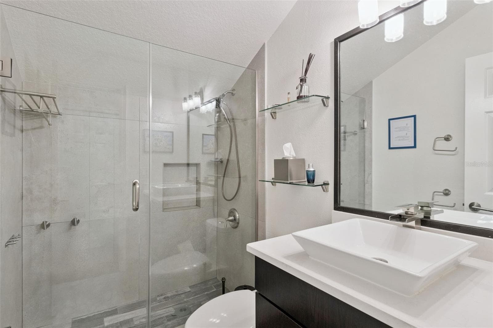 Second floor private suite - Bathroom. - 3832 HUNTERS ISLE DR, ORLANDO