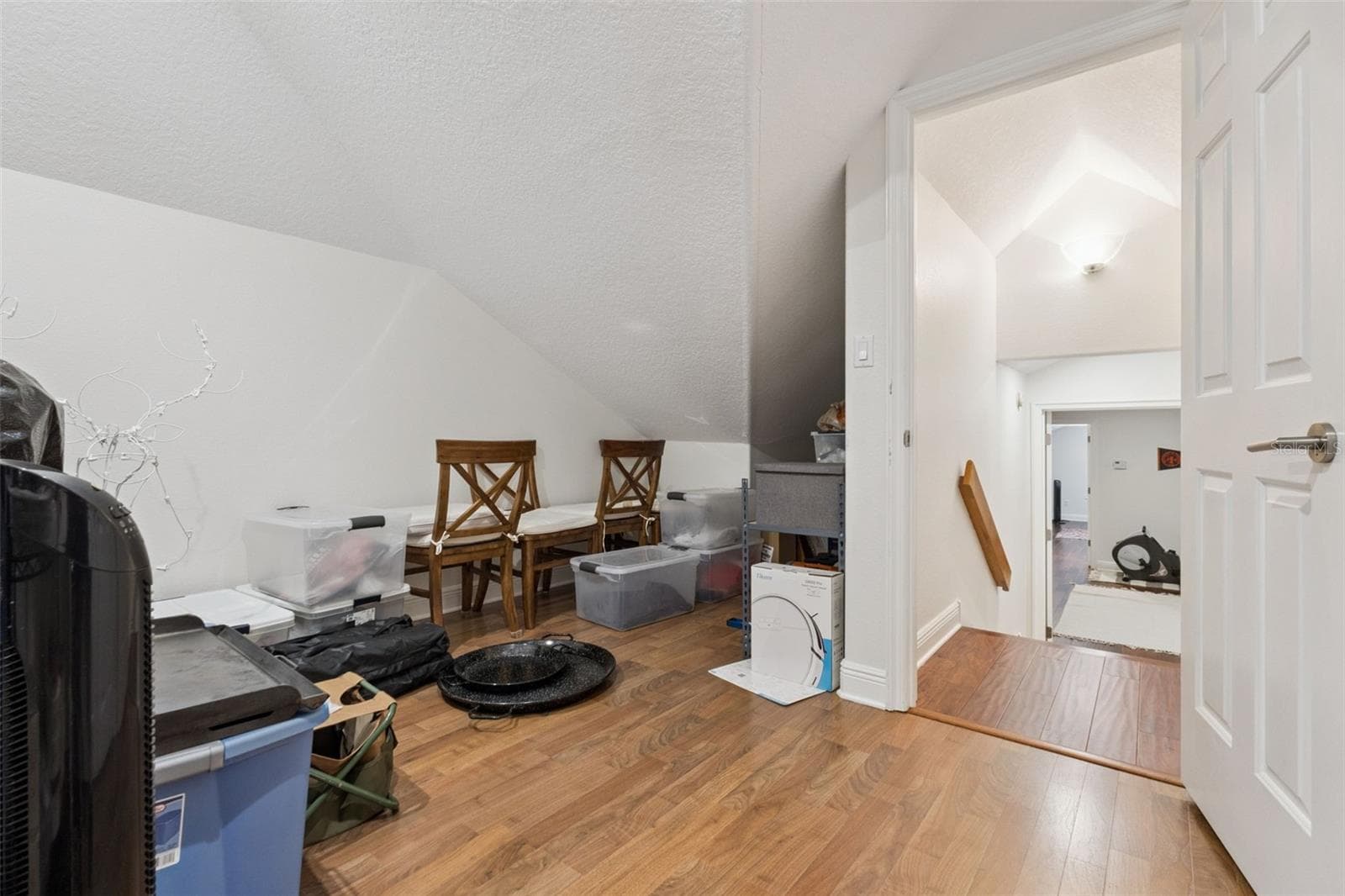 Upstairs room - could be used as storage or small office. - 3832 HUNTERS ISLE DR, ORLANDO