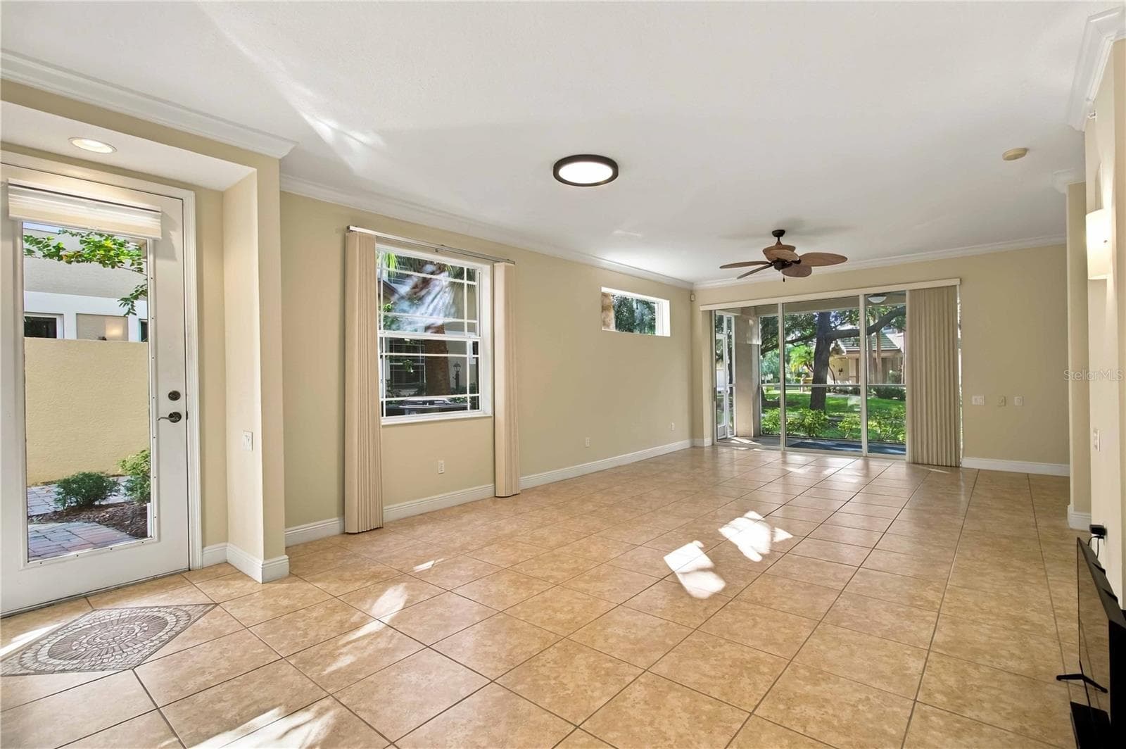 Condominium at 6422 MOORINGS POINT CIR #101, LAKEWOOD RANCH, photo 6 of 49