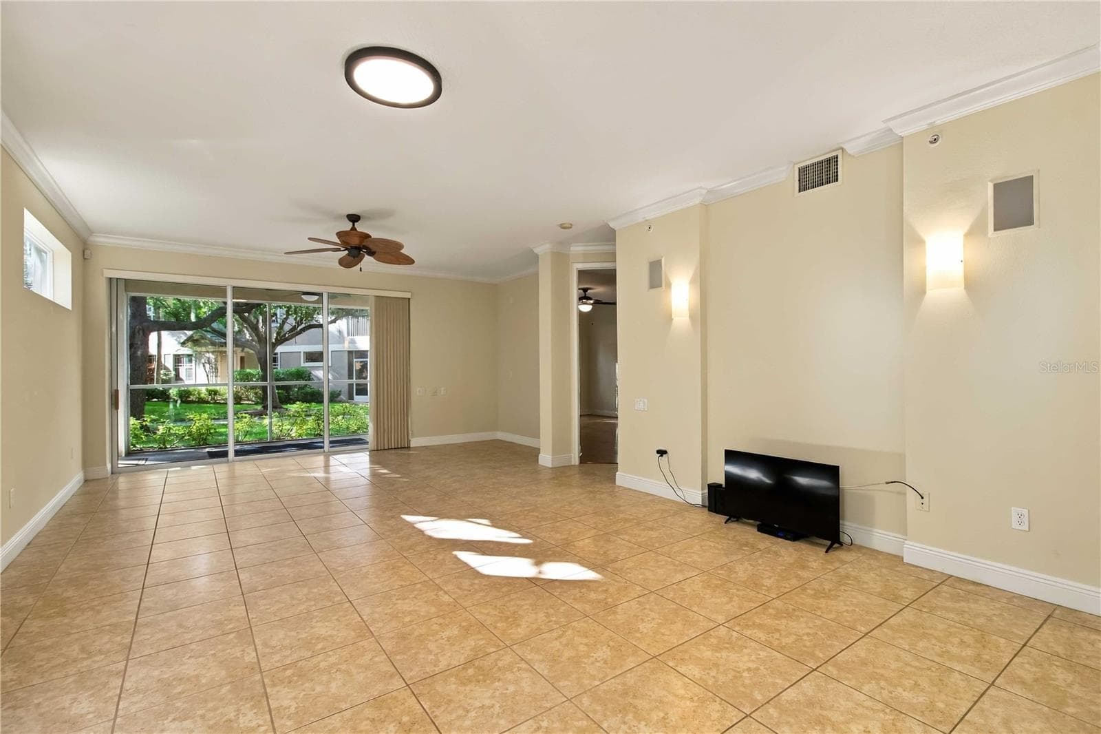 Condominium at 6422 MOORINGS POINT CIR #101, LAKEWOOD RANCH, photo 8 of 49