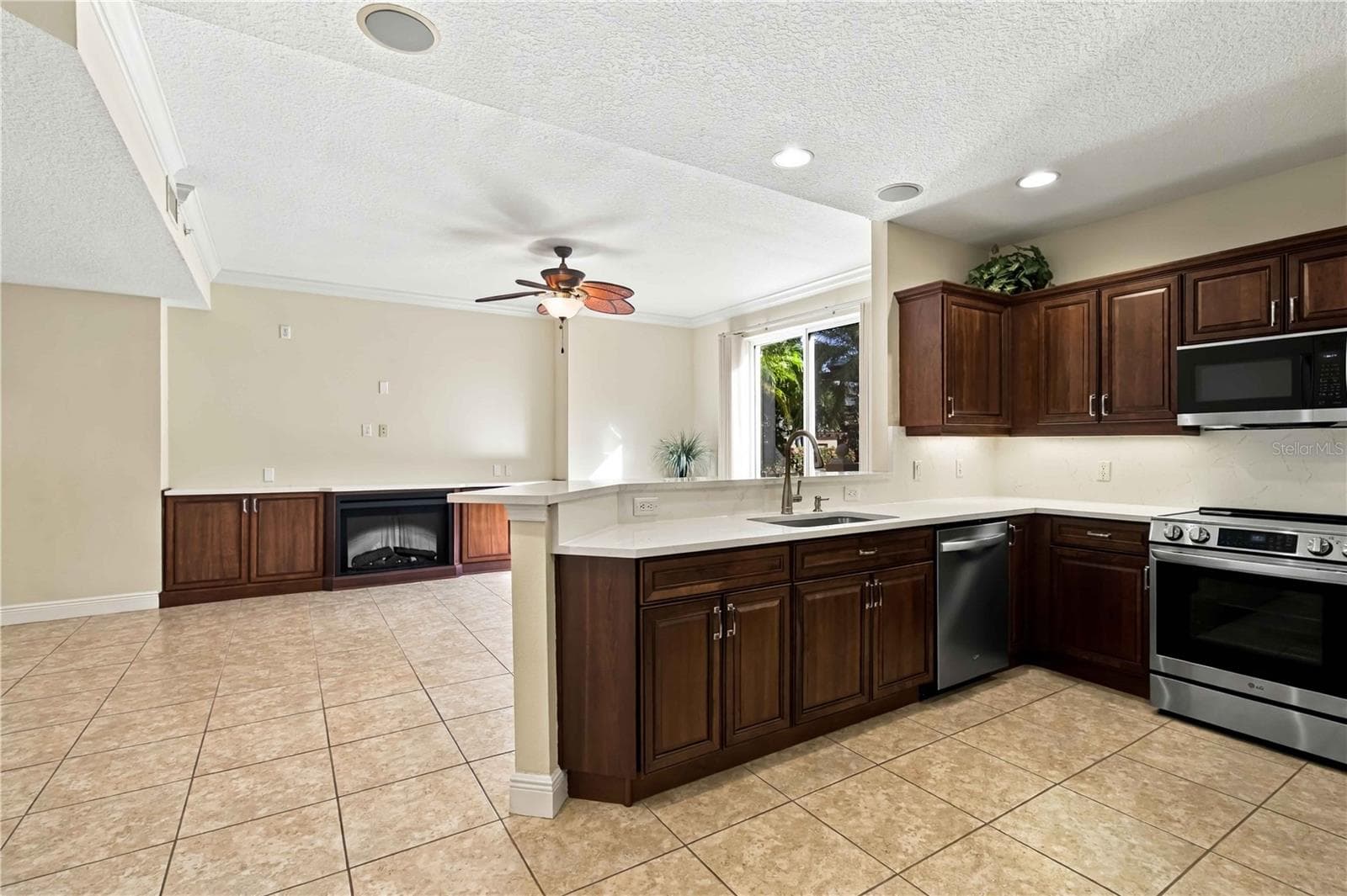 Condominium at 6422 MOORINGS POINT CIR #101, LAKEWOOD RANCH, photo 14 of 49