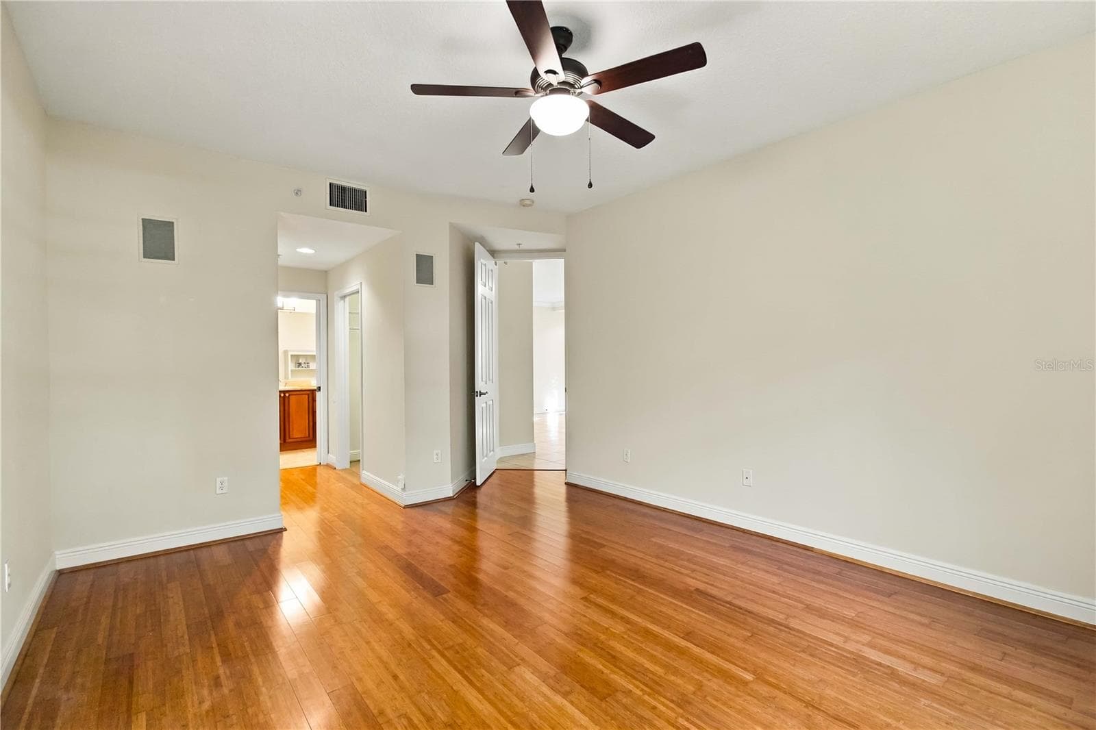 Primary Bedroom - 6422 MOORINGS POINT CIR #101, LAKEWOOD RANCH