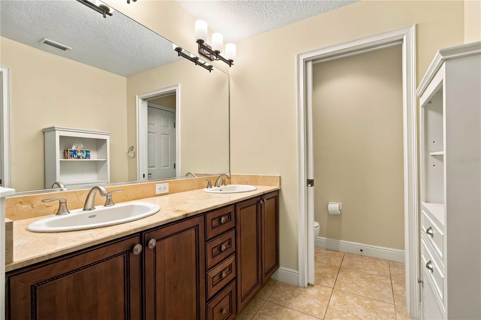 Condominium at 6422 MOORINGS POINT CIR #101, LAKEWOOD RANCH, photo 24 of 49