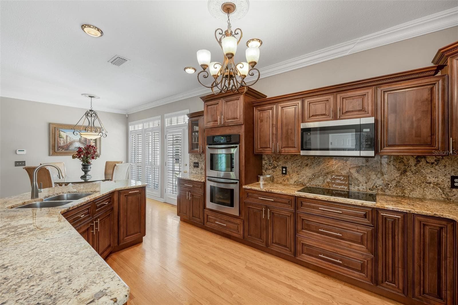 Single Family Residence at 4535 W BEACHWAY DR, TAMPA, photo 4 of 30