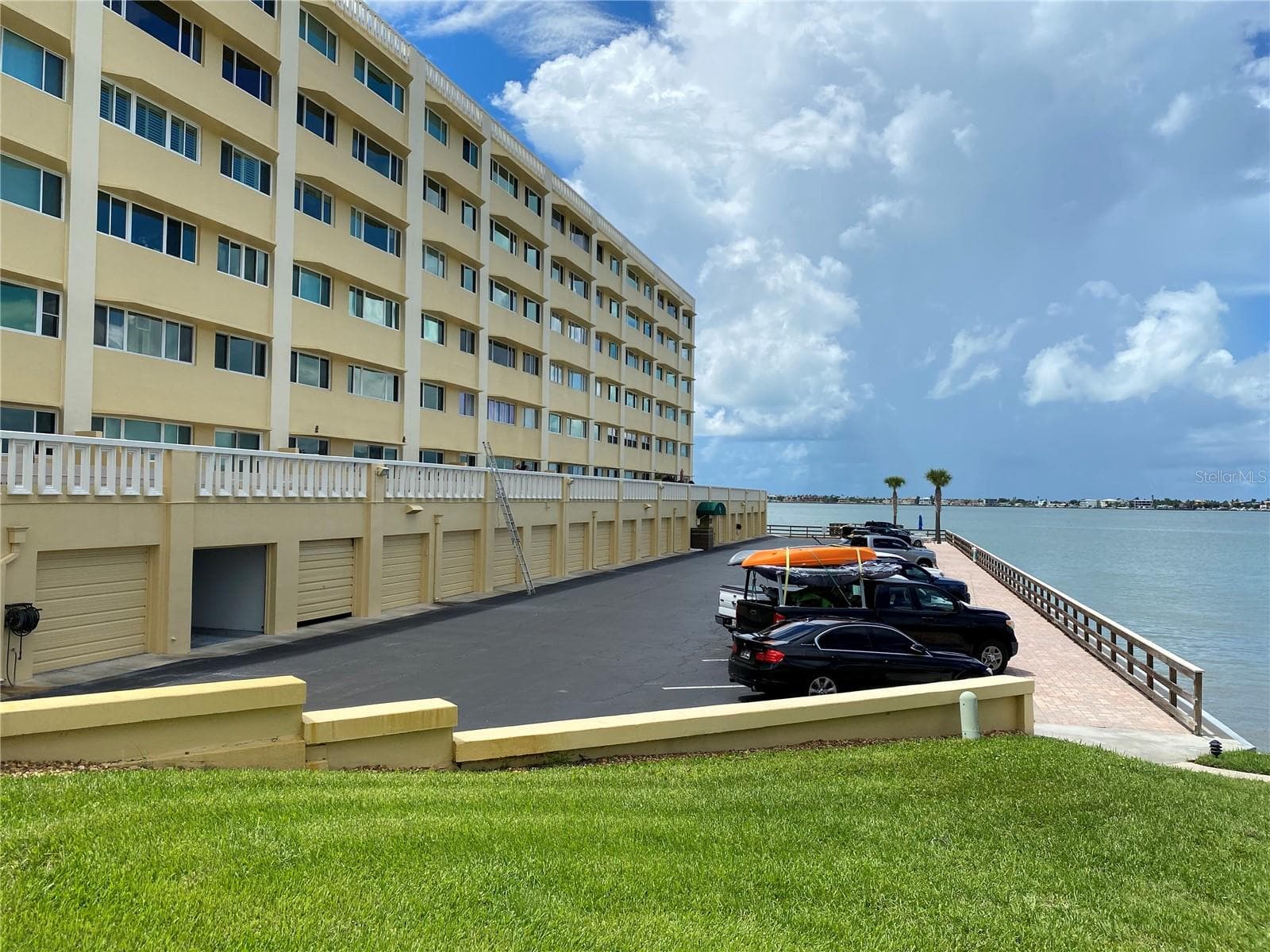 Guest parking - 100 BLUFF VIEW DR #603C, BELLEAIR BLUFFS