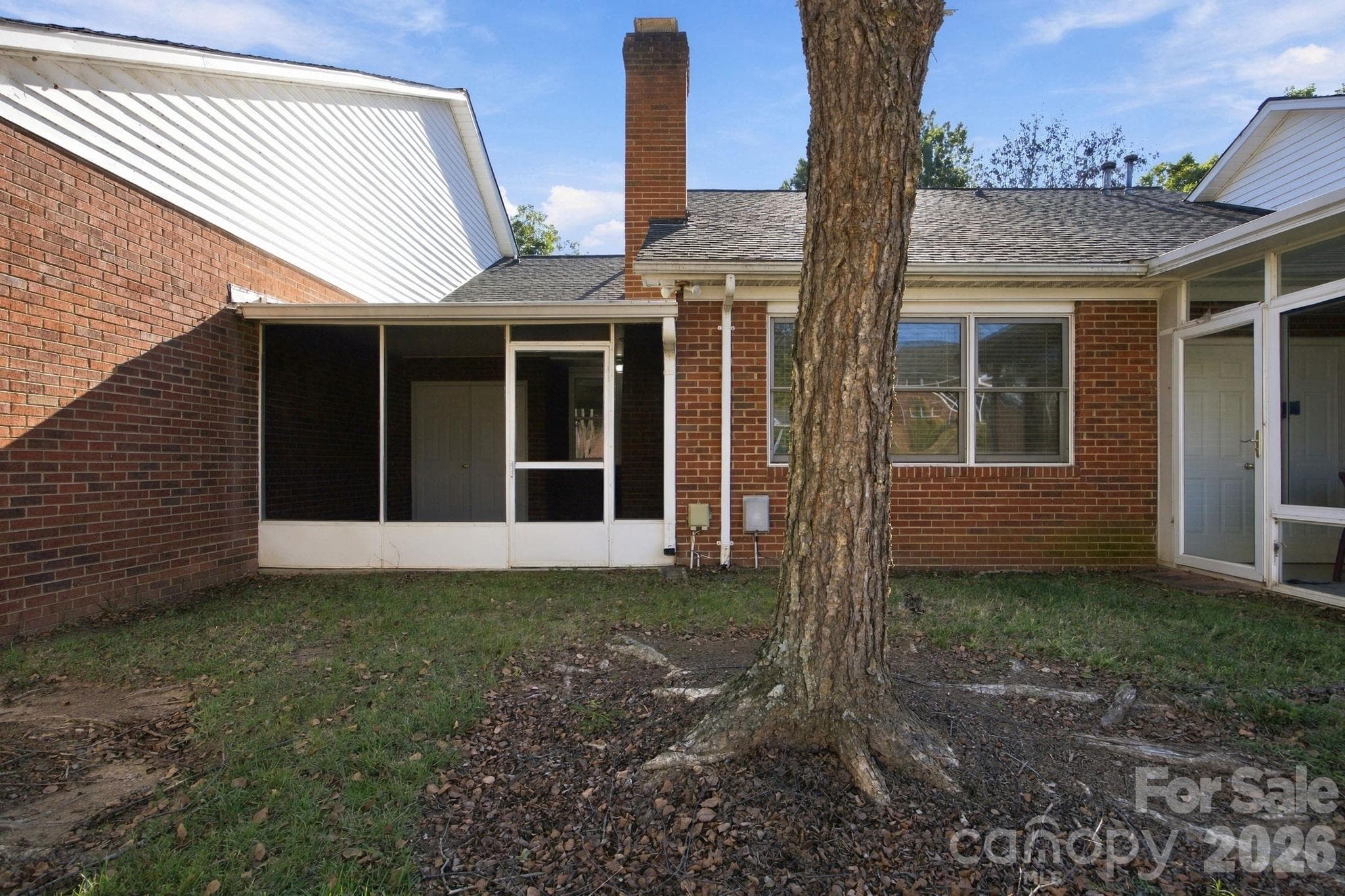 Back of the units exterior - 19838 Oak Leaf Circle, Cornelius