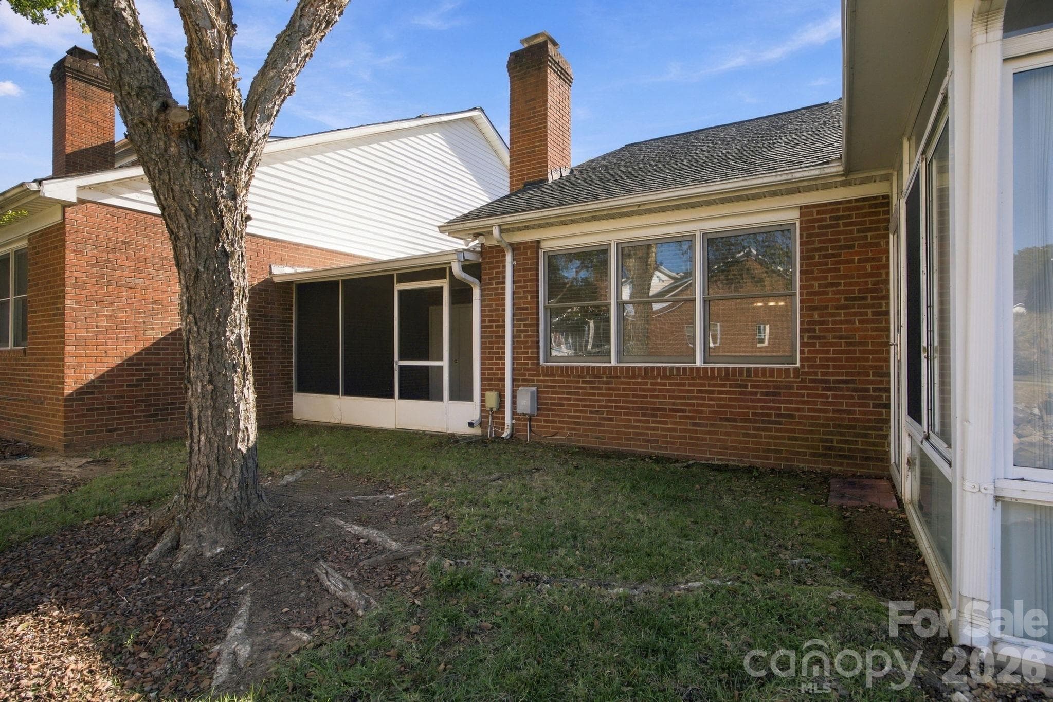 Back of the units exterior - 19838 Oak Leaf Circle, Cornelius