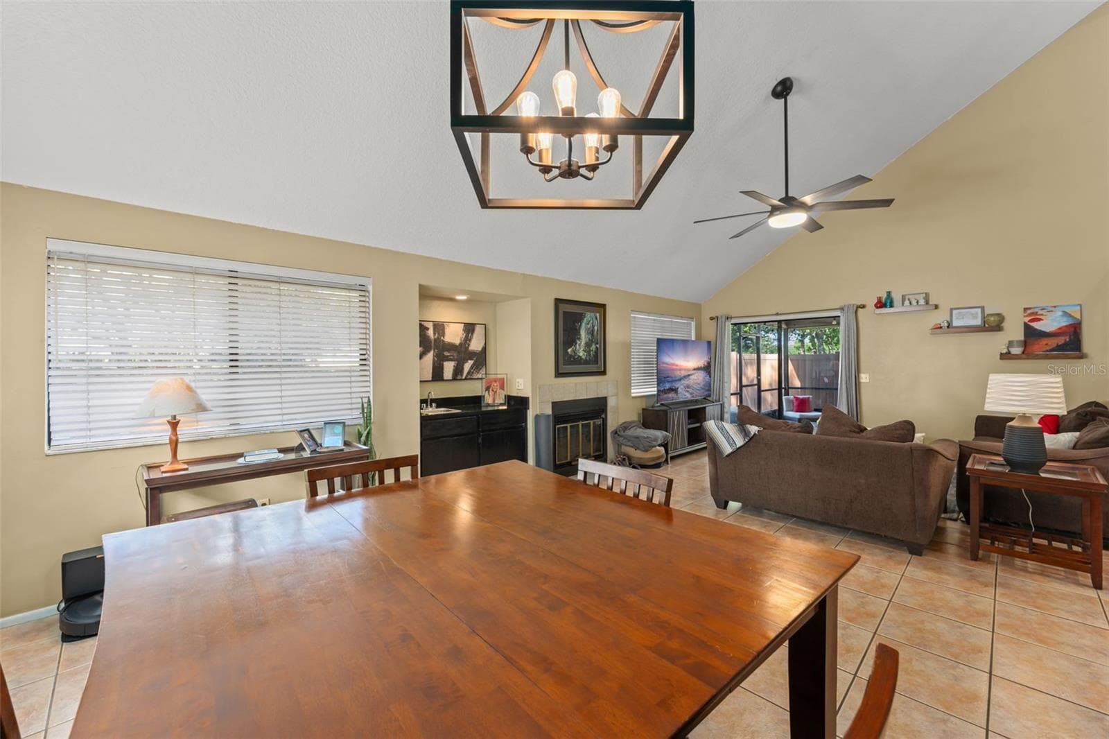 Single Family Residence at 228 S FOX CHASE PT, LONGWOOD, photo 13 of 51