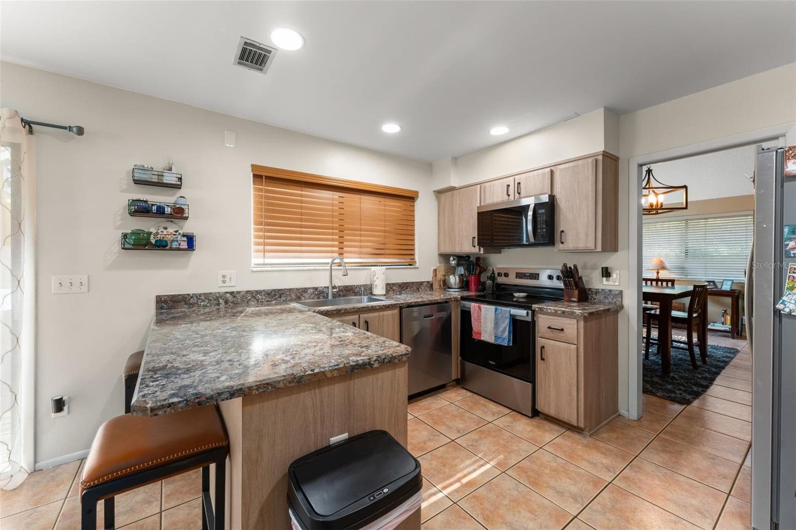 Single Family Residence at 228 S FOX CHASE PT, LONGWOOD, photo 22 of 51