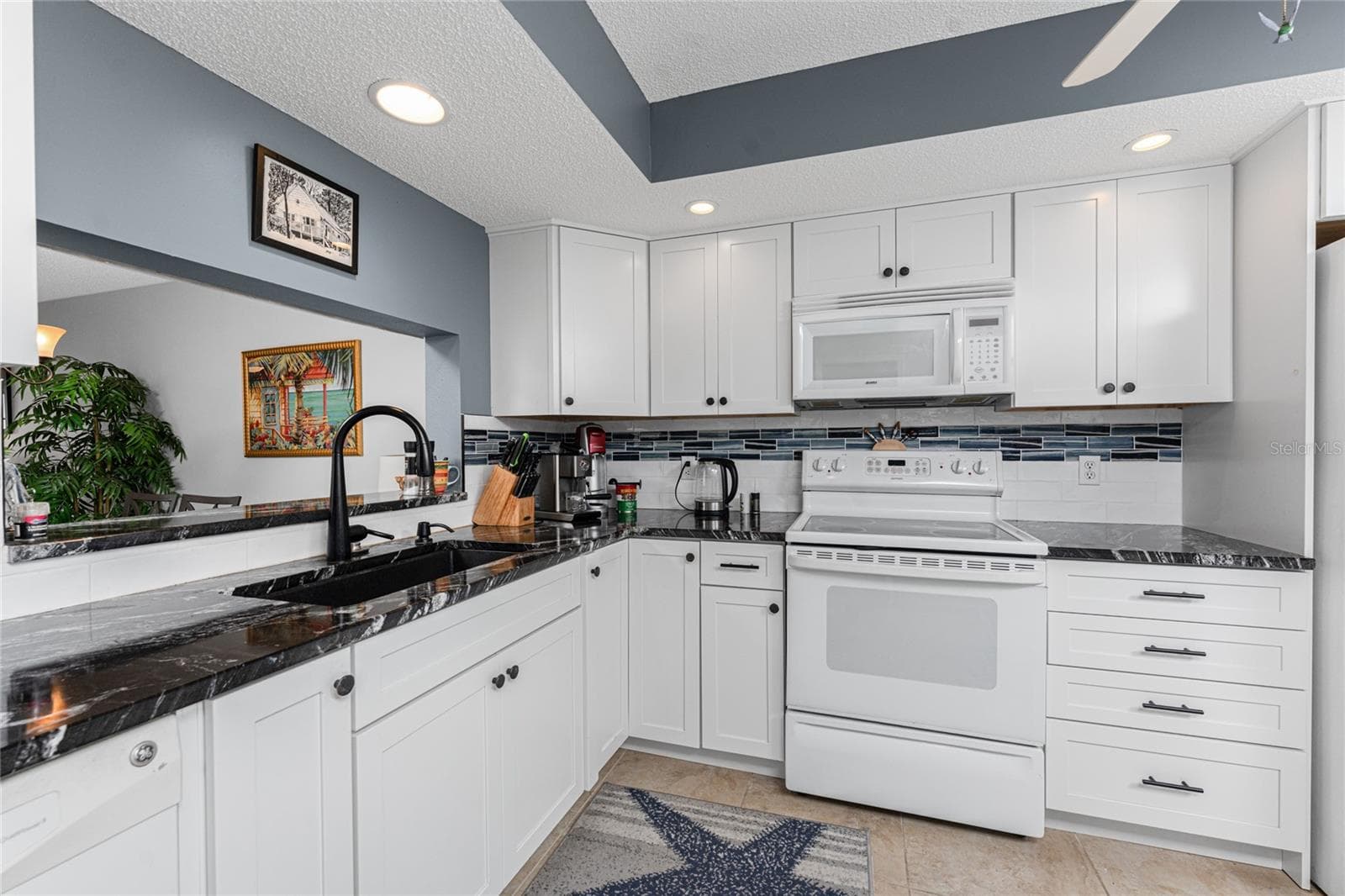 Condominium at 511 PINE HOLLOW CIR #511, ENGLEWOOD, photo 9 of 68