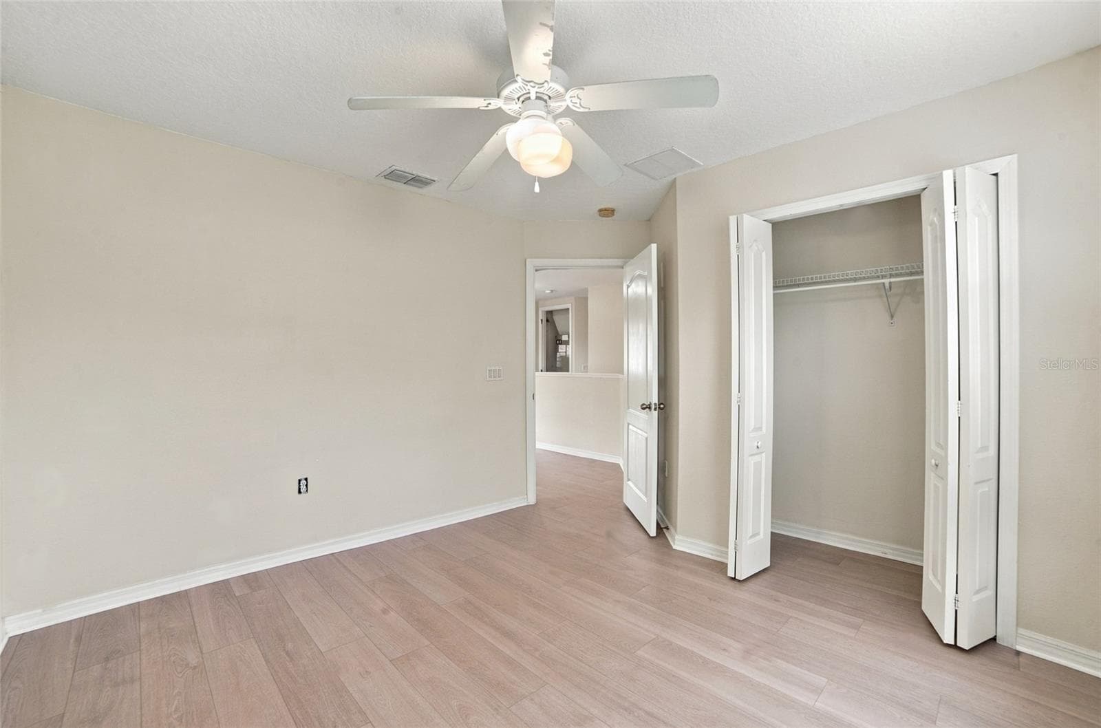 Single Family Residence at 12805 MOSS PARK RIDGE DR, ORLANDO, photo 13 of 40