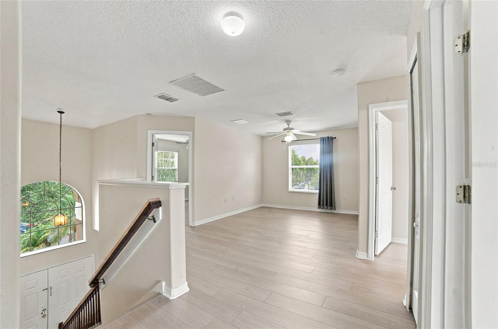 Single Family Residence at 12805 MOSS PARK RIDGE DR, ORLANDO, photo 16 of 40