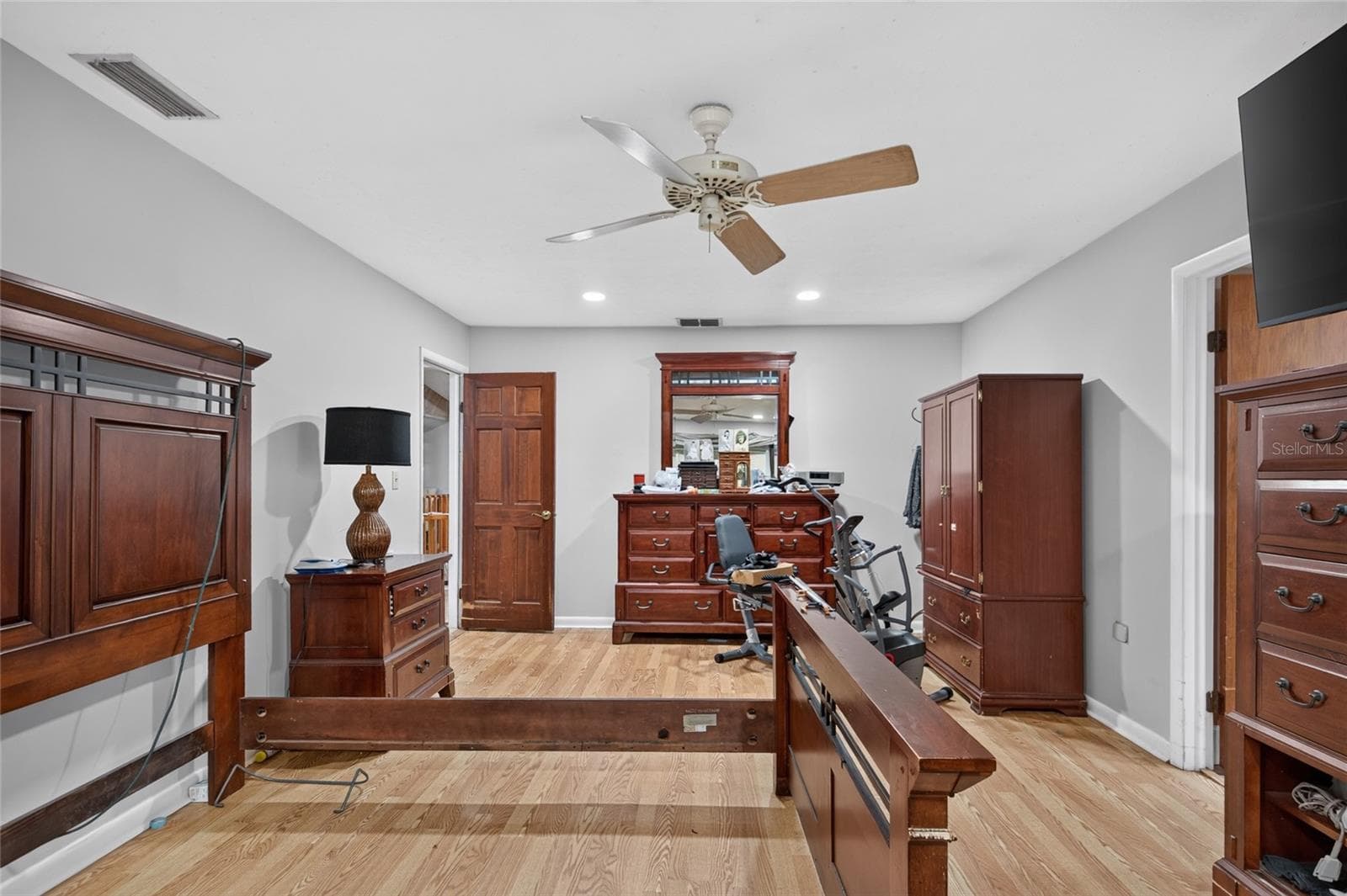 Single Family Residence at 531 GARRARD DR, TEMPLE TERRACE, photo 9 of 51