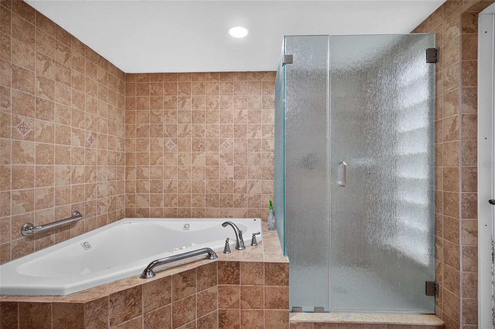 Single Family Residence at 531 GARRARD DR, TEMPLE TERRACE, photo 11 of 51