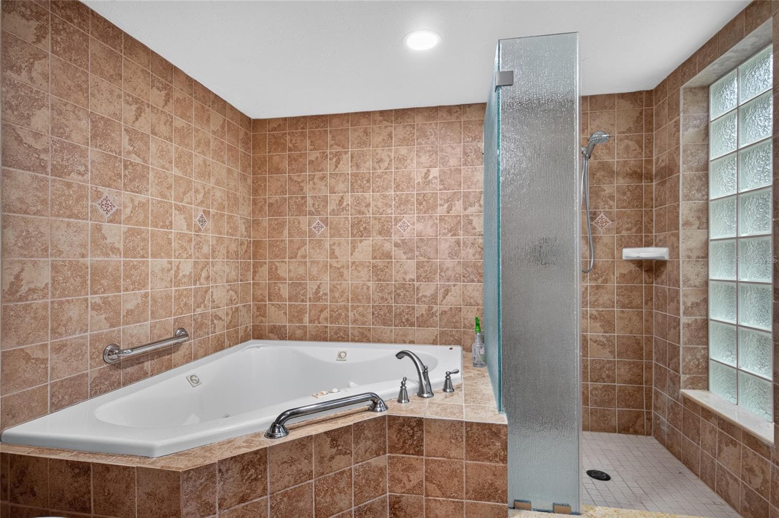 Single Family Residence at 531 GARRARD DR, TEMPLE TERRACE, photo 12 of 51