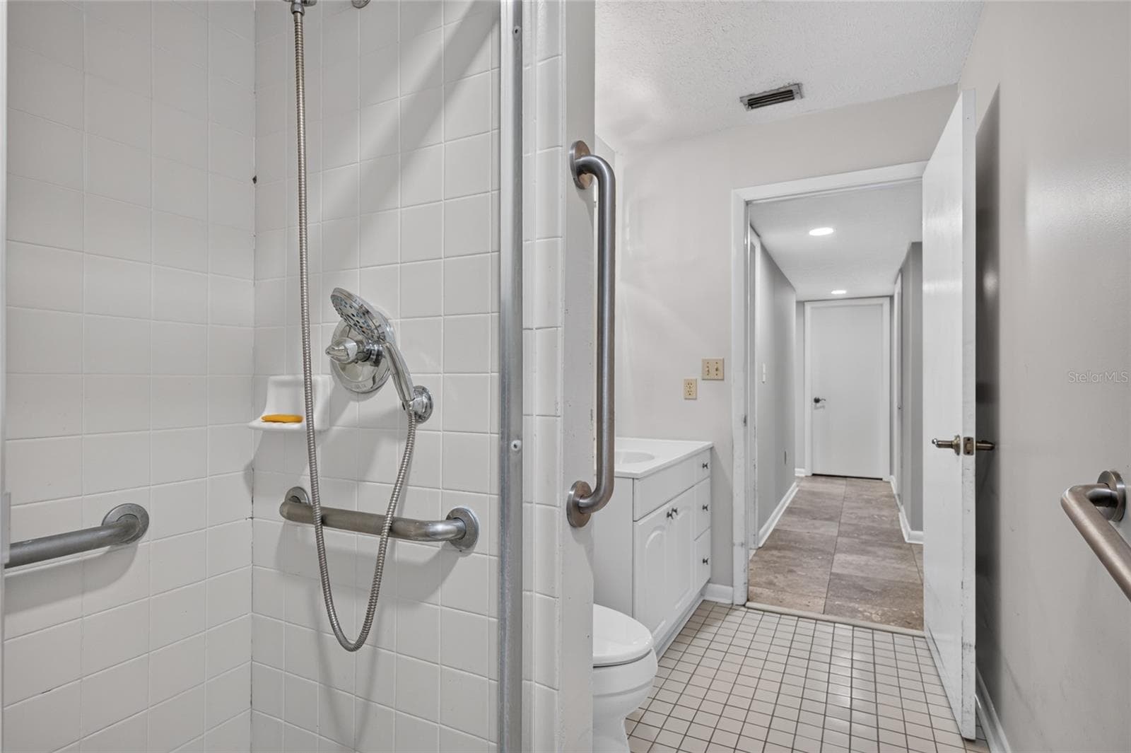 Single Family Residence at 531 GARRARD DR, TEMPLE TERRACE, photo 27 of 51