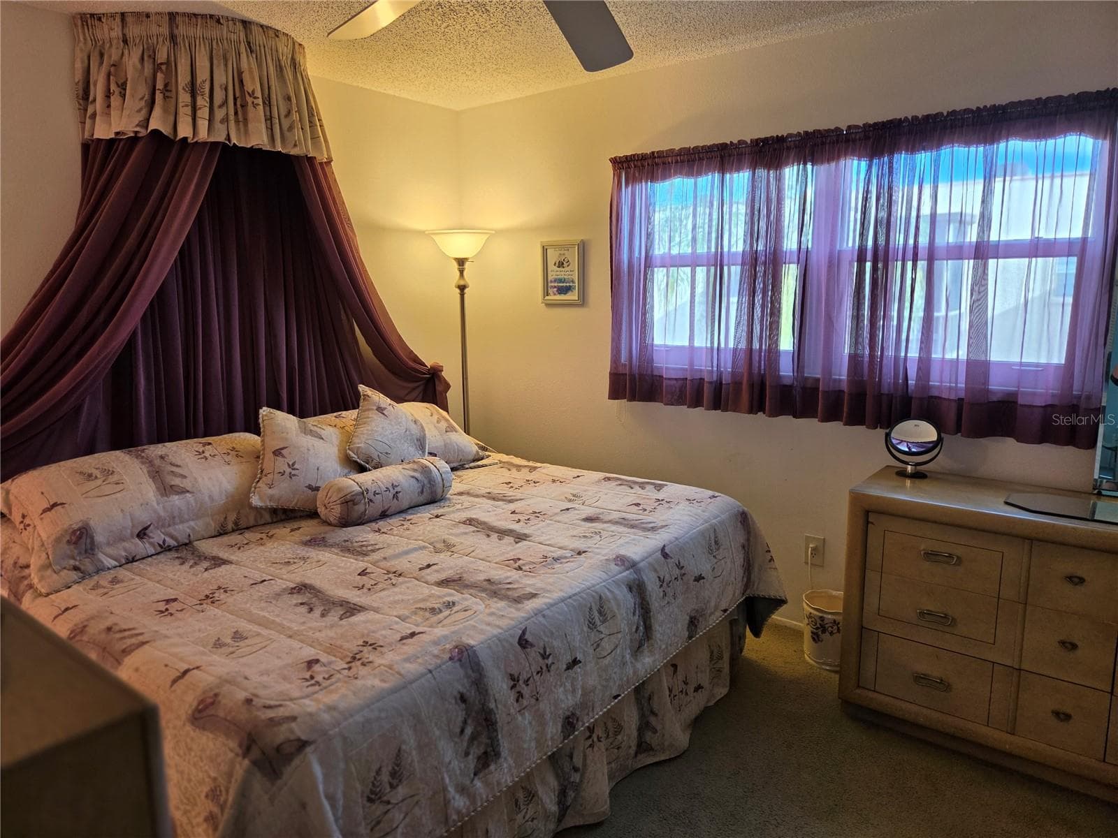 Spacious master bedroom - 5969 TERRACE PARK DR N #305, ST PETERSBURG