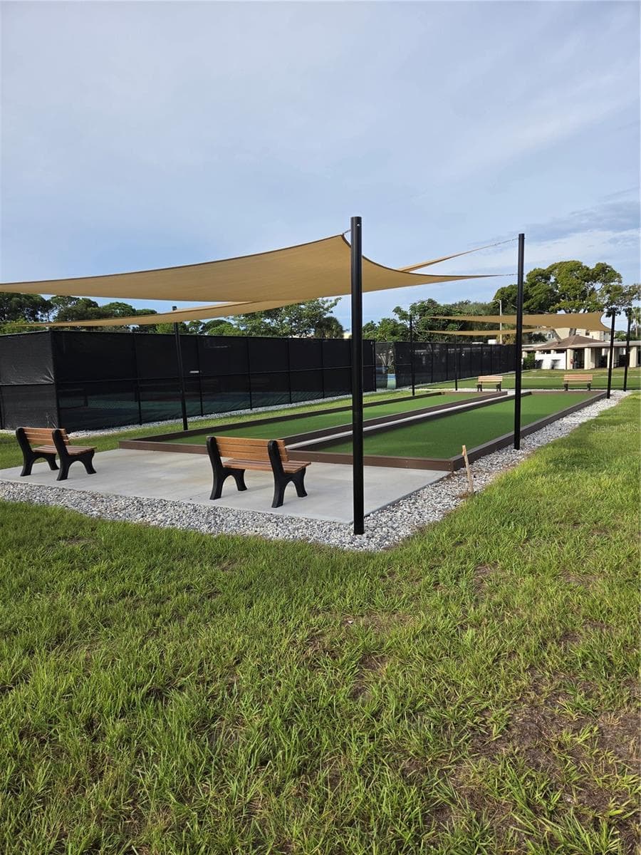 Bocce ball courts - 5969 TERRACE PARK DR N #305, ST PETERSBURG