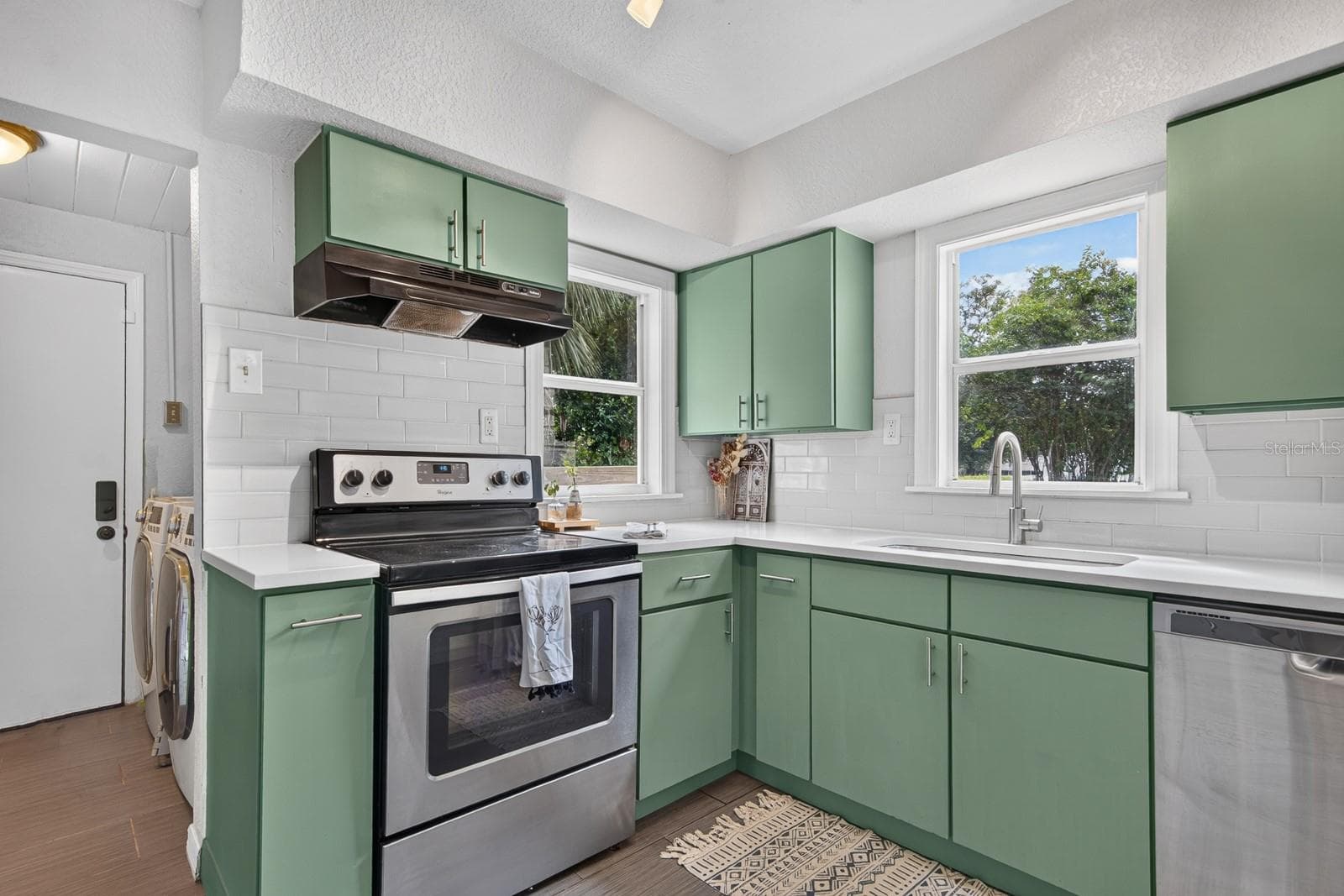 Single Family Residence at 1806 E MCBERRY ST, TAMPA, photo 13 of 35