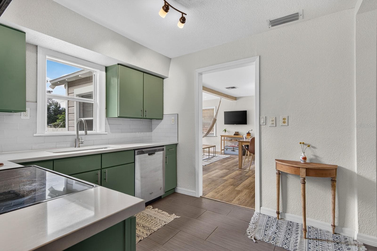 Single Family Residence at 1806 E MCBERRY ST, TAMPA, photo 15 of 35