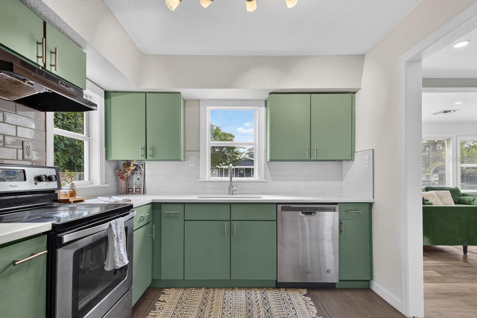 Single Family Residence at 1806 E MCBERRY ST, TAMPA, photo 16 of 35