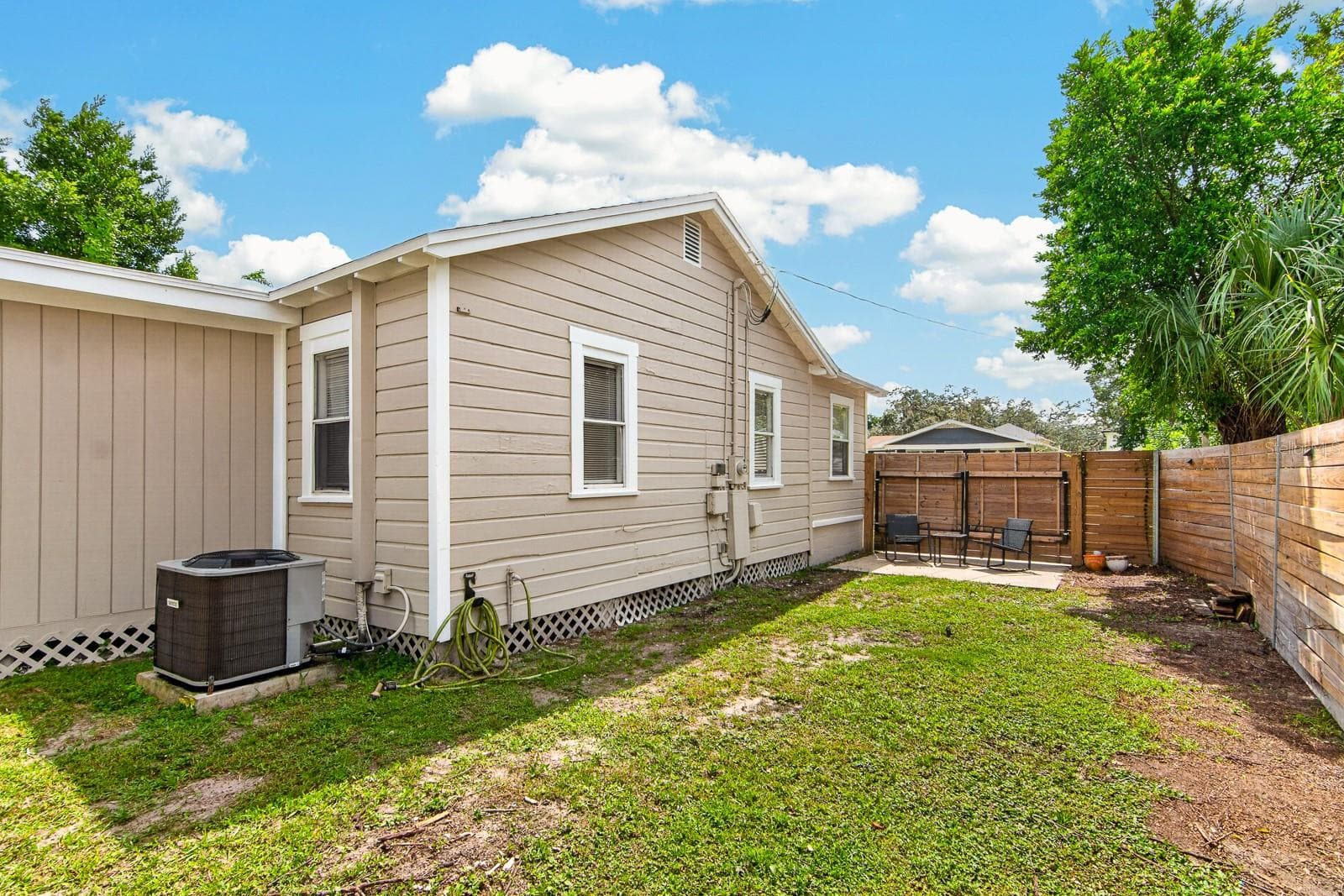 Single Family Residence at 1806 E MCBERRY ST, TAMPA, photo 27 of 35