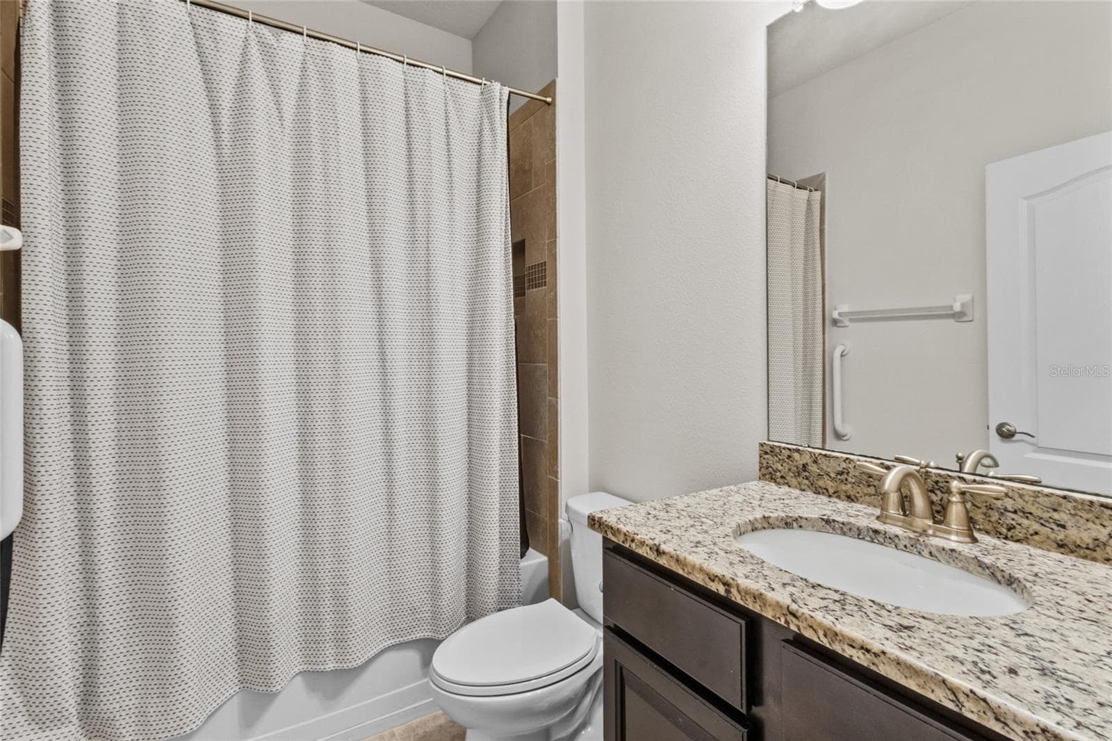 Bathroom 2 - 2924 ORIOLE DR, SARASOTA
