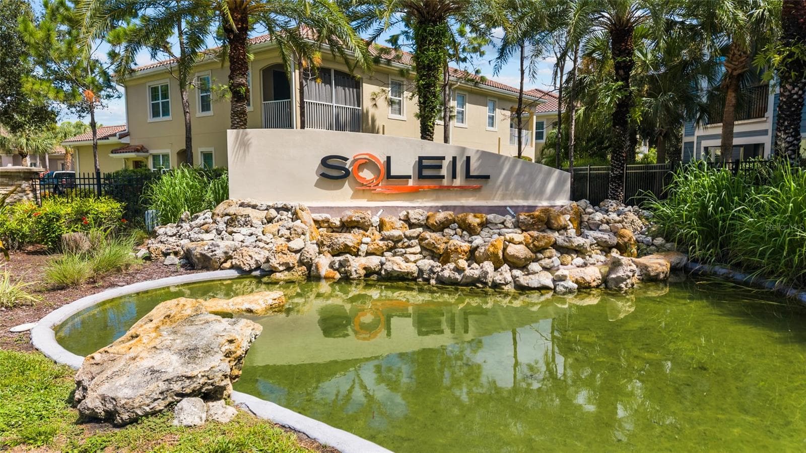 Neighborhood entrance. The home in the more exclusive Soleil West enclave. - 2924 ORIOLE DR, SARASOTA