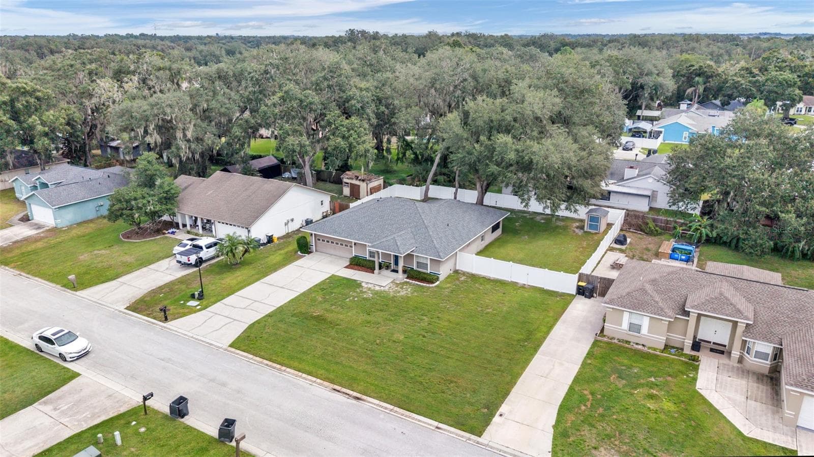 Single Family Residence at 6816 SHEPHERD OAKS RD, LAKELAND, photo 2 of 26