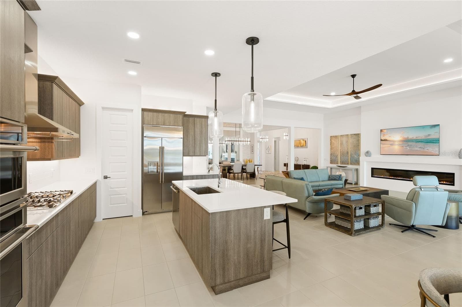 Single Family Residence at 8035 WATERBEND TRL, SARASOTA, photo 17 of 97