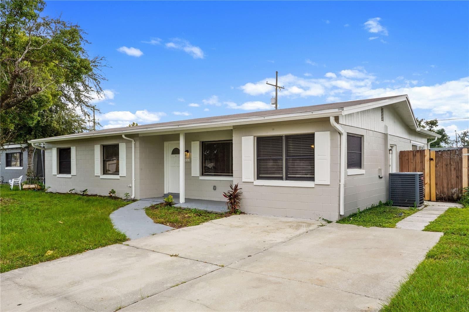 Single Family Residence at 3926 CITADEL DR, ORLANDO, photo 3 of 34