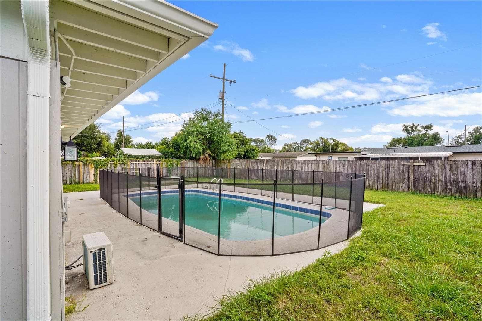 Single Family Residence at 3926 CITADEL DR, ORLANDO, photo 7 of 34
