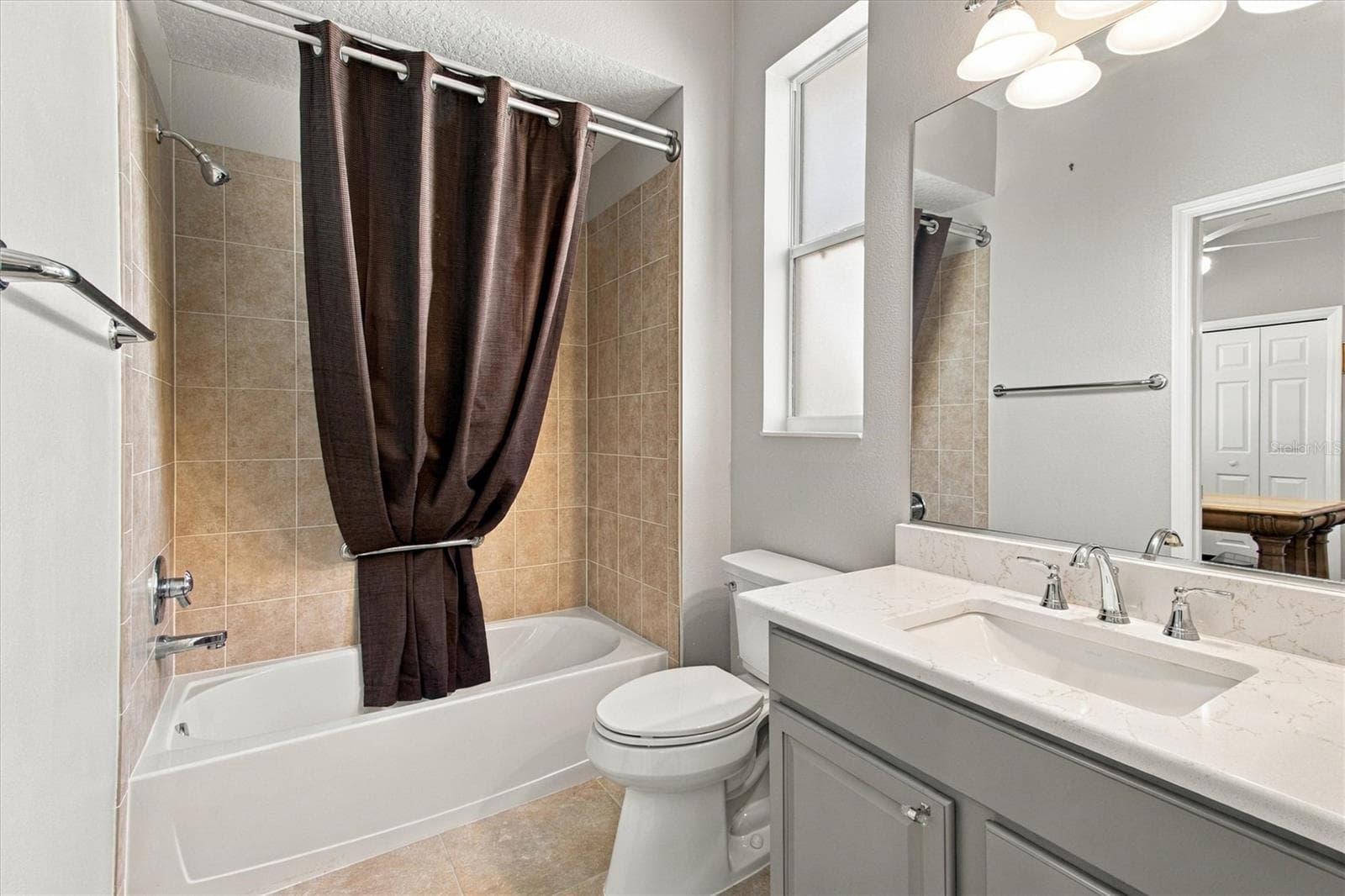 Single Family Residence at 2701 DAFFODIL CT, THE VILLAGES, photo 8 of 43