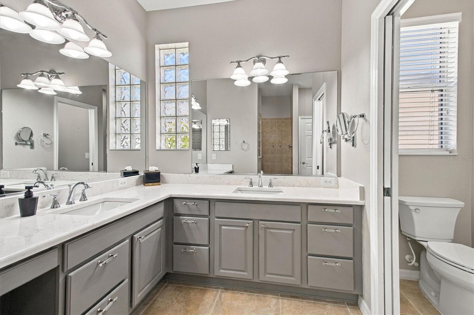 Single Family Residence at 2701 DAFFODIL CT, THE VILLAGES, photo 21 of 43