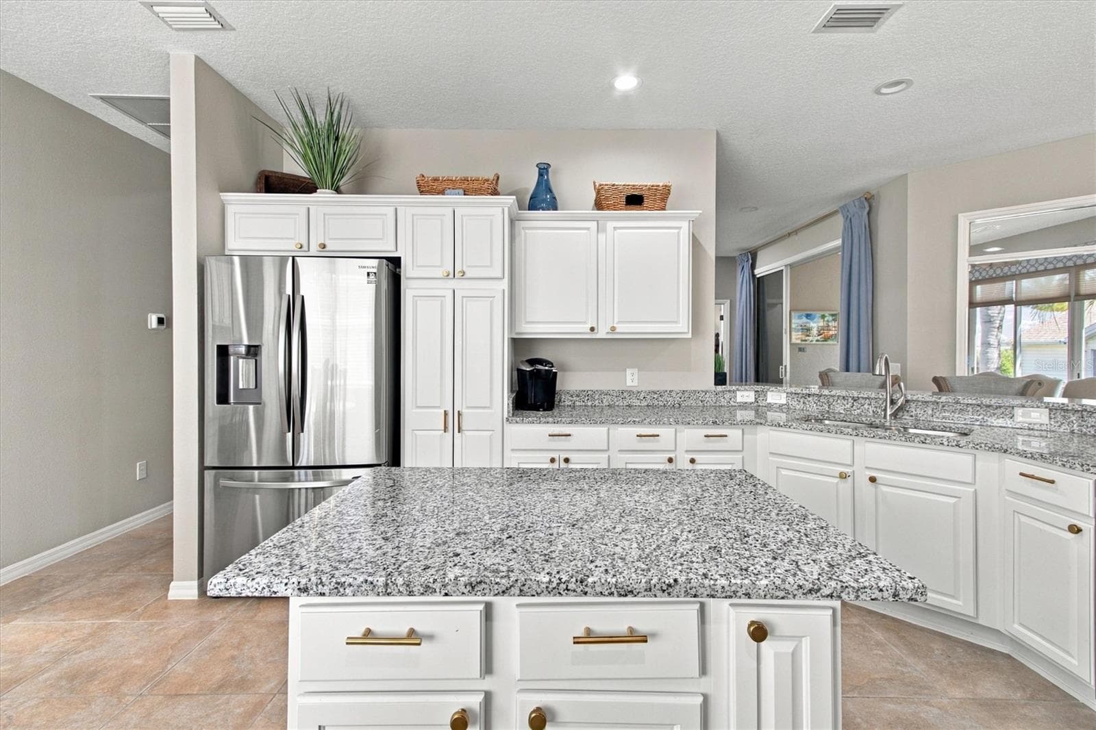 Single Family Residence at 2701 DAFFODIL CT, THE VILLAGES, photo 29 of 43