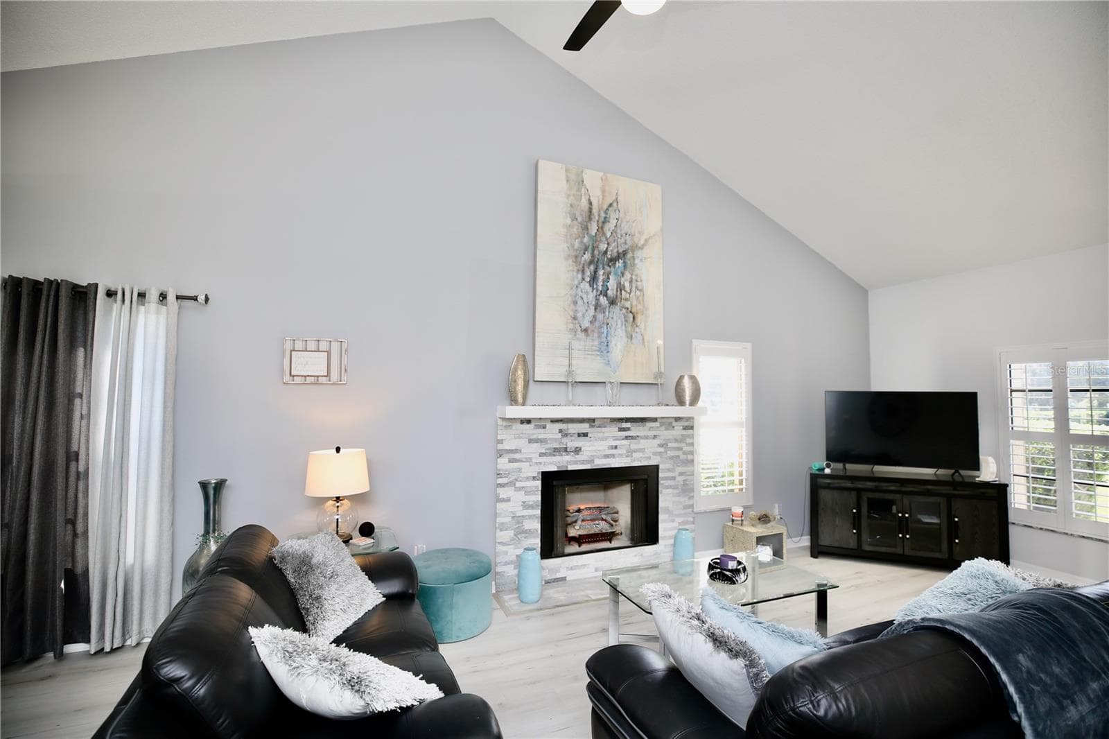 living space including new fireplace hearth - 3540 COUNTRYBROOK LN #16, PALM HARBOR
