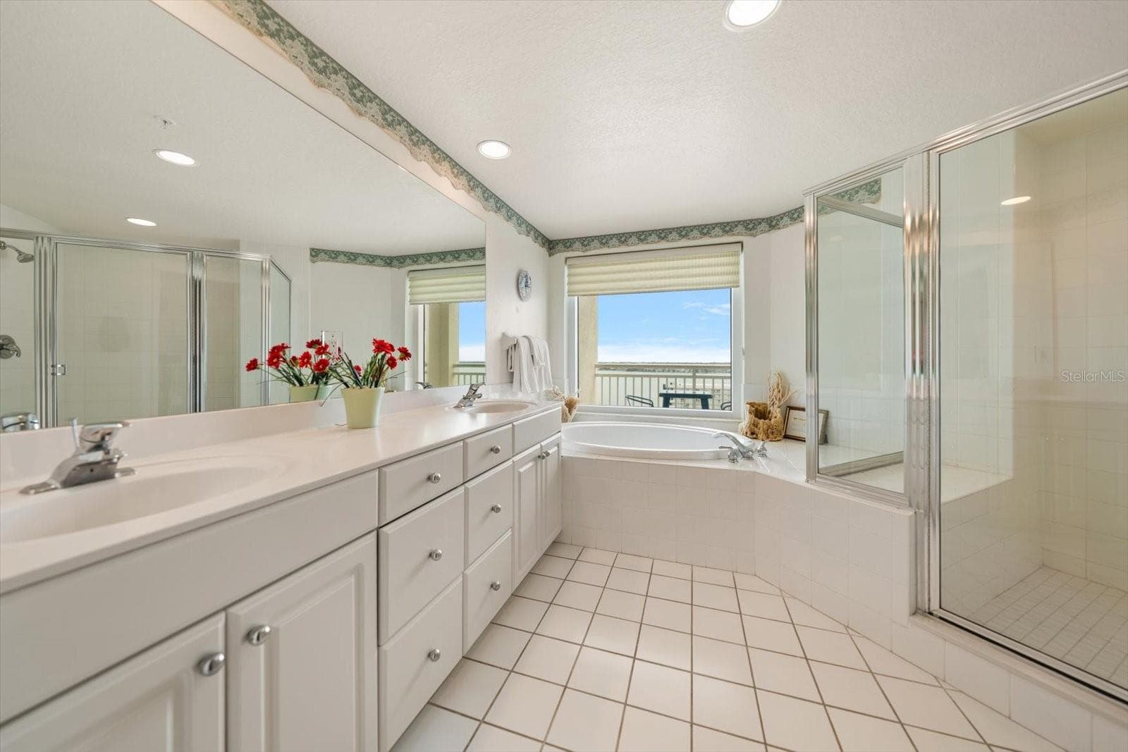 Condominium at 1170 GULF BLVD #1605, CLEARWATER, photo 36 of 95