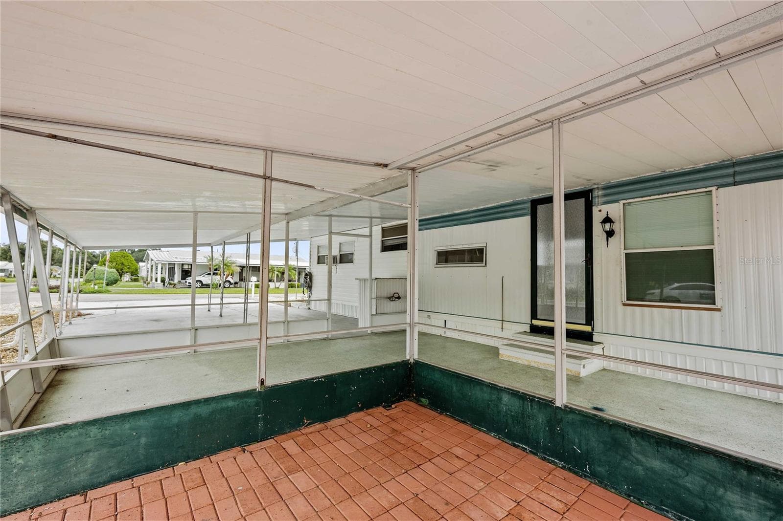 Mobile Home at 37234 CAROL AVE, ZEPHYRHILLS, photo 6 of 43