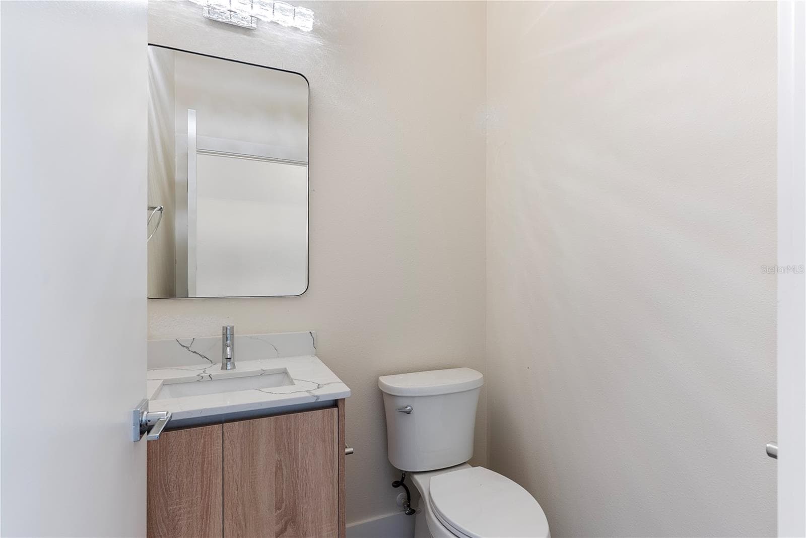 Townhouse at 8405 MODANO PL, TAMPA, photo 15 of 44