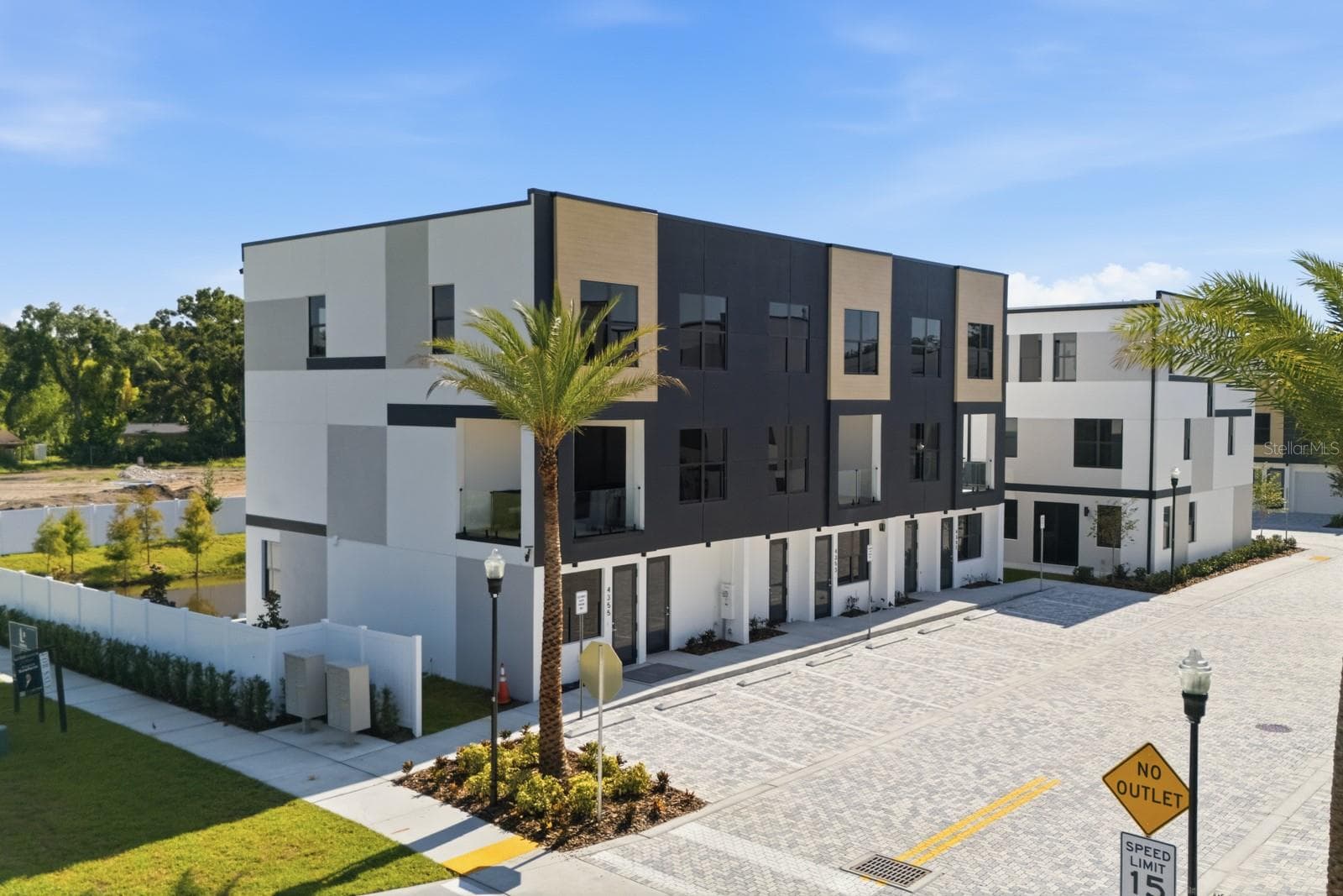 Townhouse at 8405 MODANO PL, TAMPA, photo 43 of 44