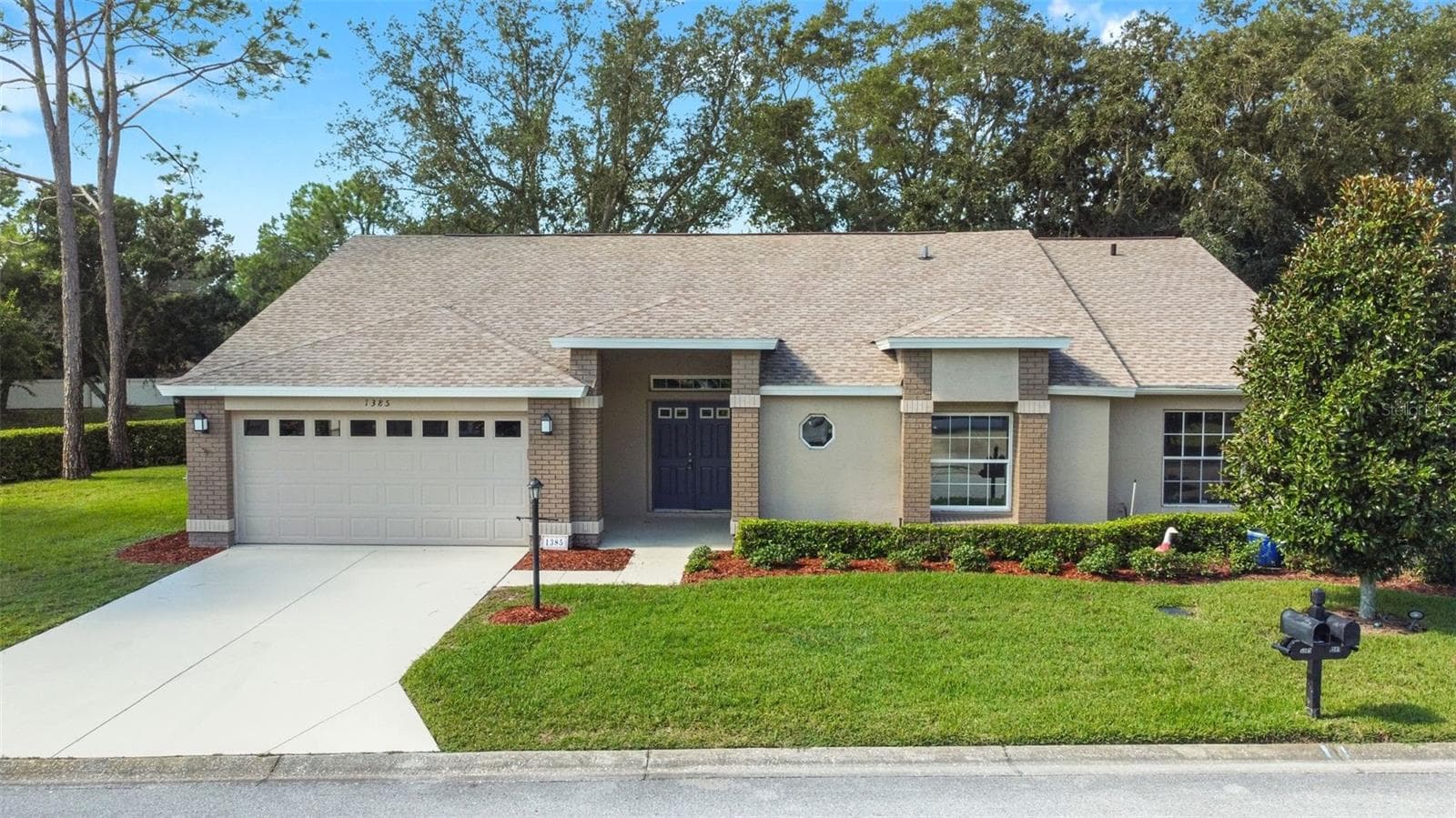 Villa at 1385 SUMMERWOOD CT, SPRING HILL, photo 3 of 61