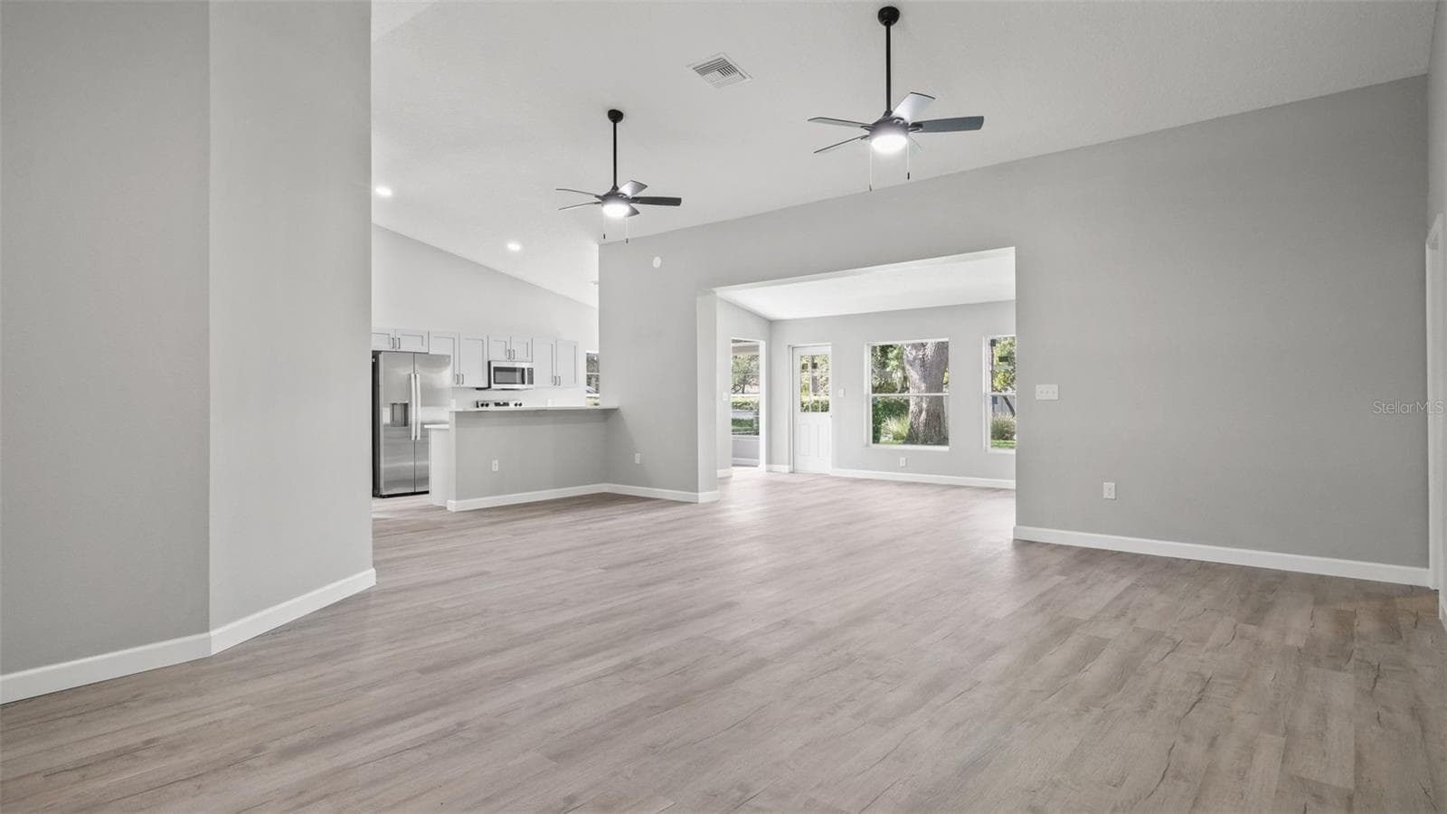 Villa at 1385 SUMMERWOOD CT, SPRING HILL, photo 8 of 61