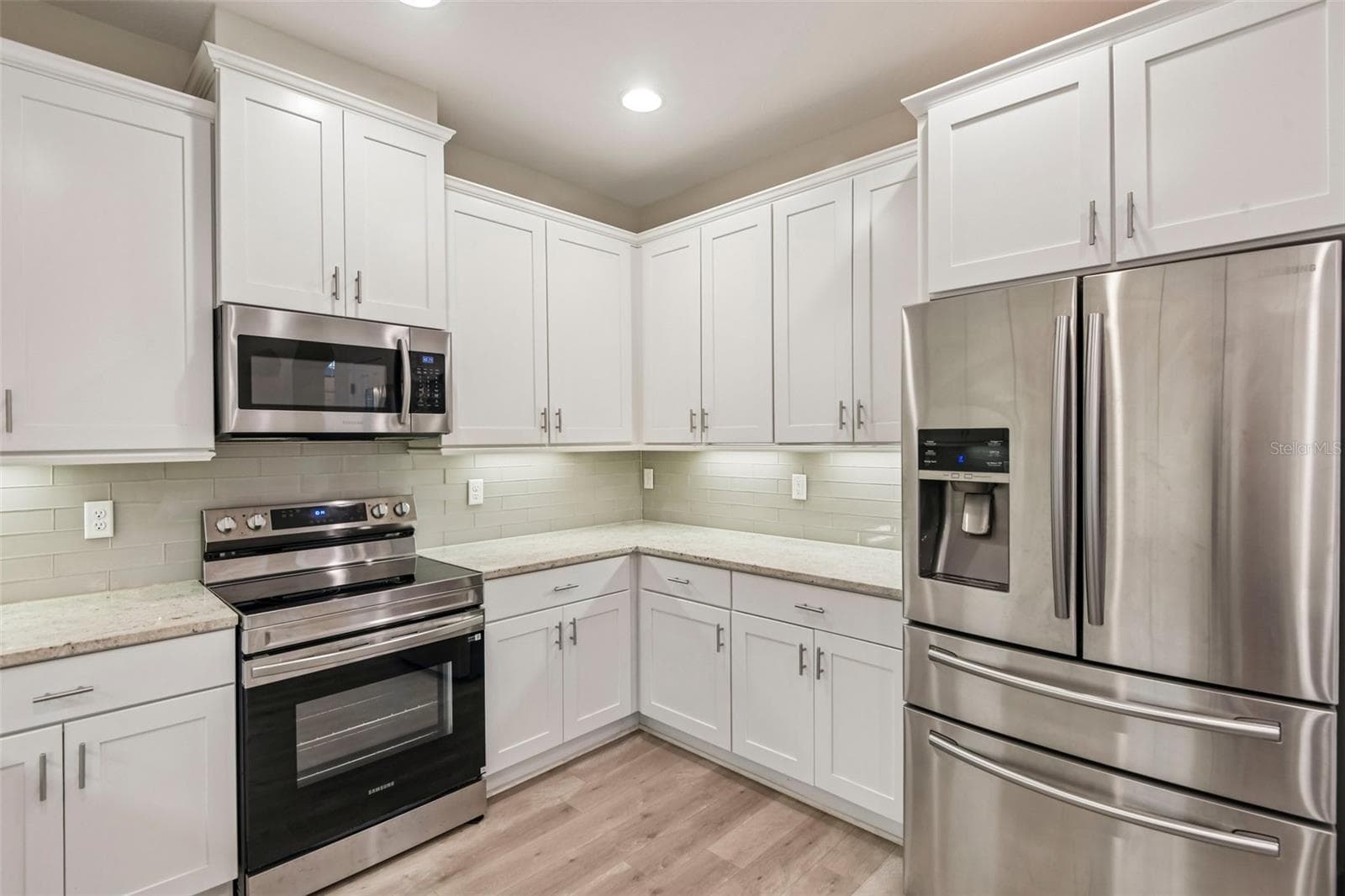 Villa at 718 CHIPPER DR, SUN CITY CENTER, photo 12 of 92